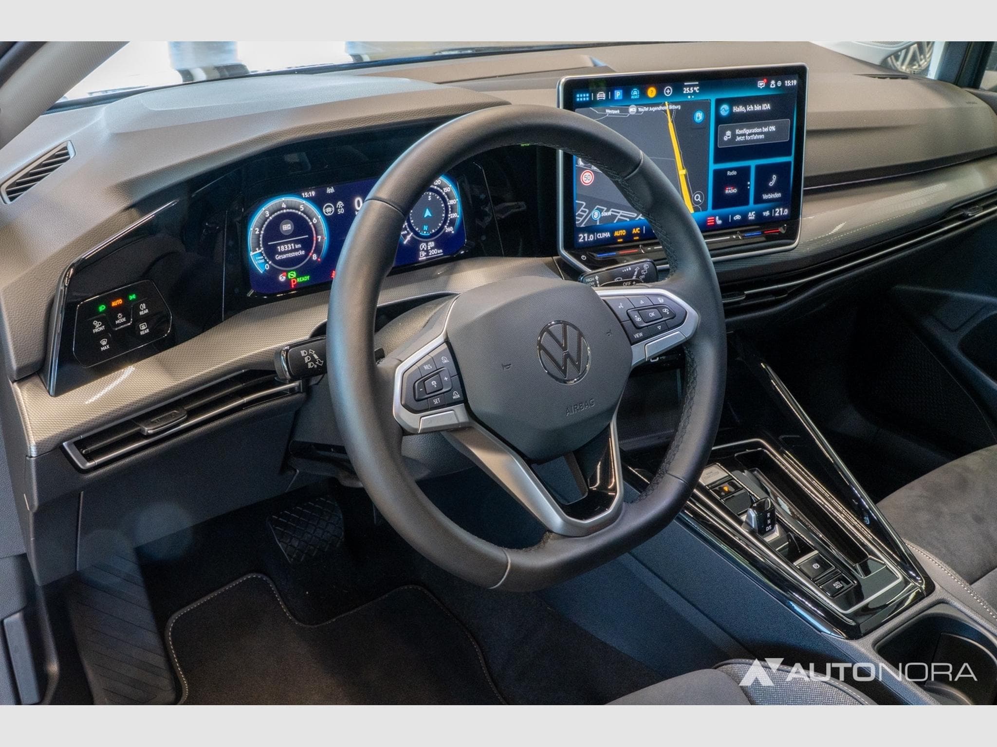 VW Golf VIII 1.5 eTSI Style Variant (2024) - Foto 13