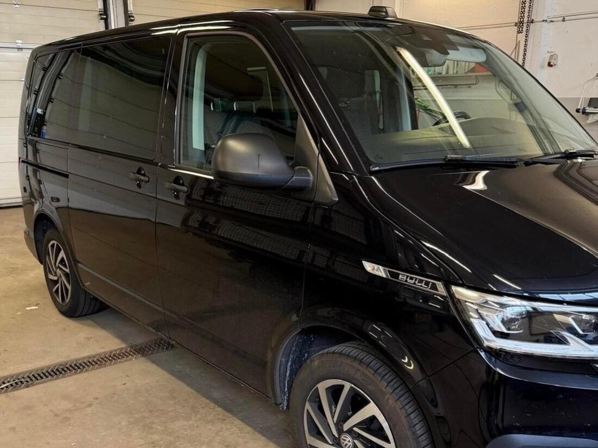 VW T6.1 Multivan Trendline (2021) - Photo 1