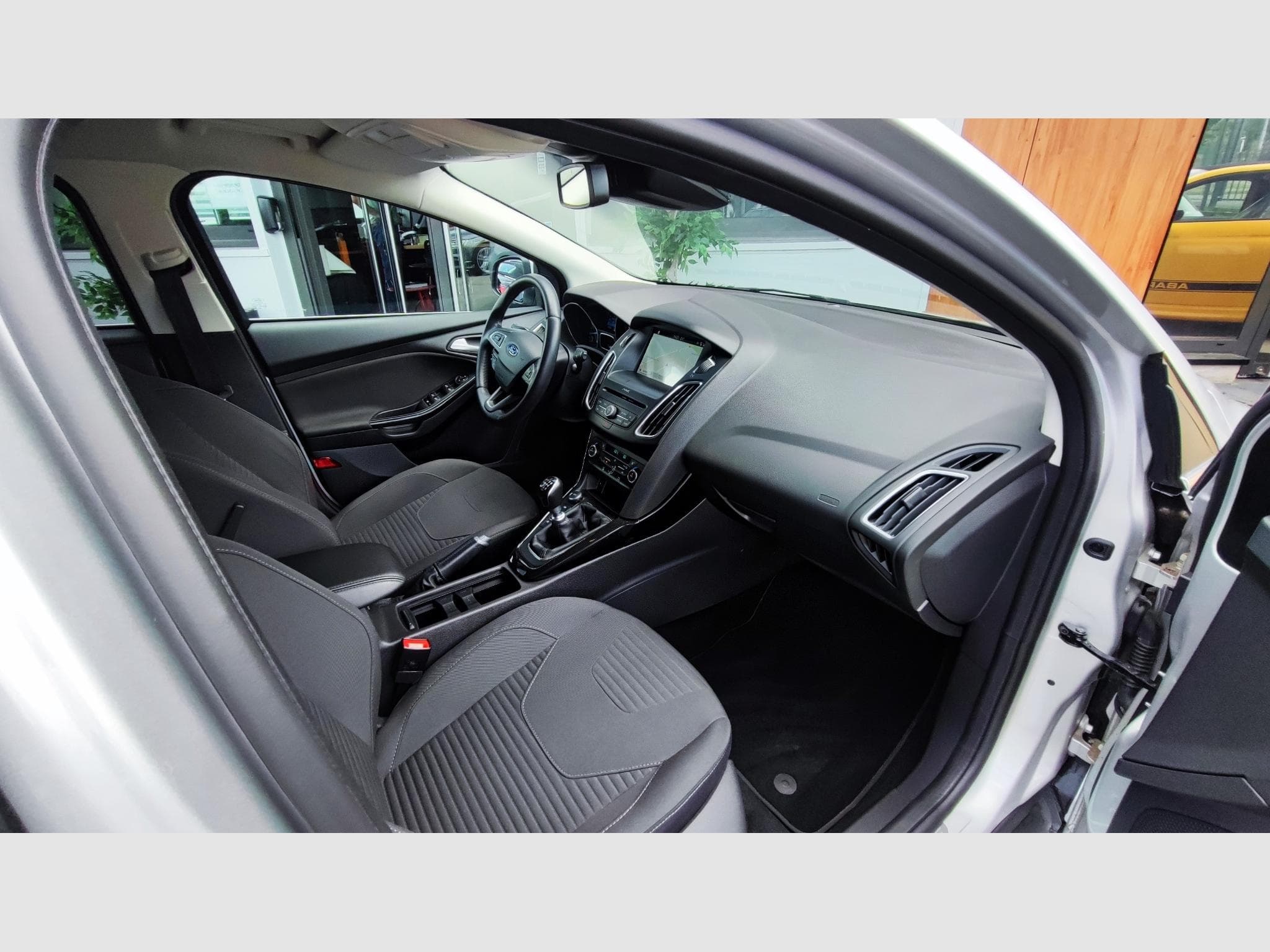 Ford Focus FORD FOCUS 1.0 ECOBOOST 125CH TITANIUM (2017) - Photo 11