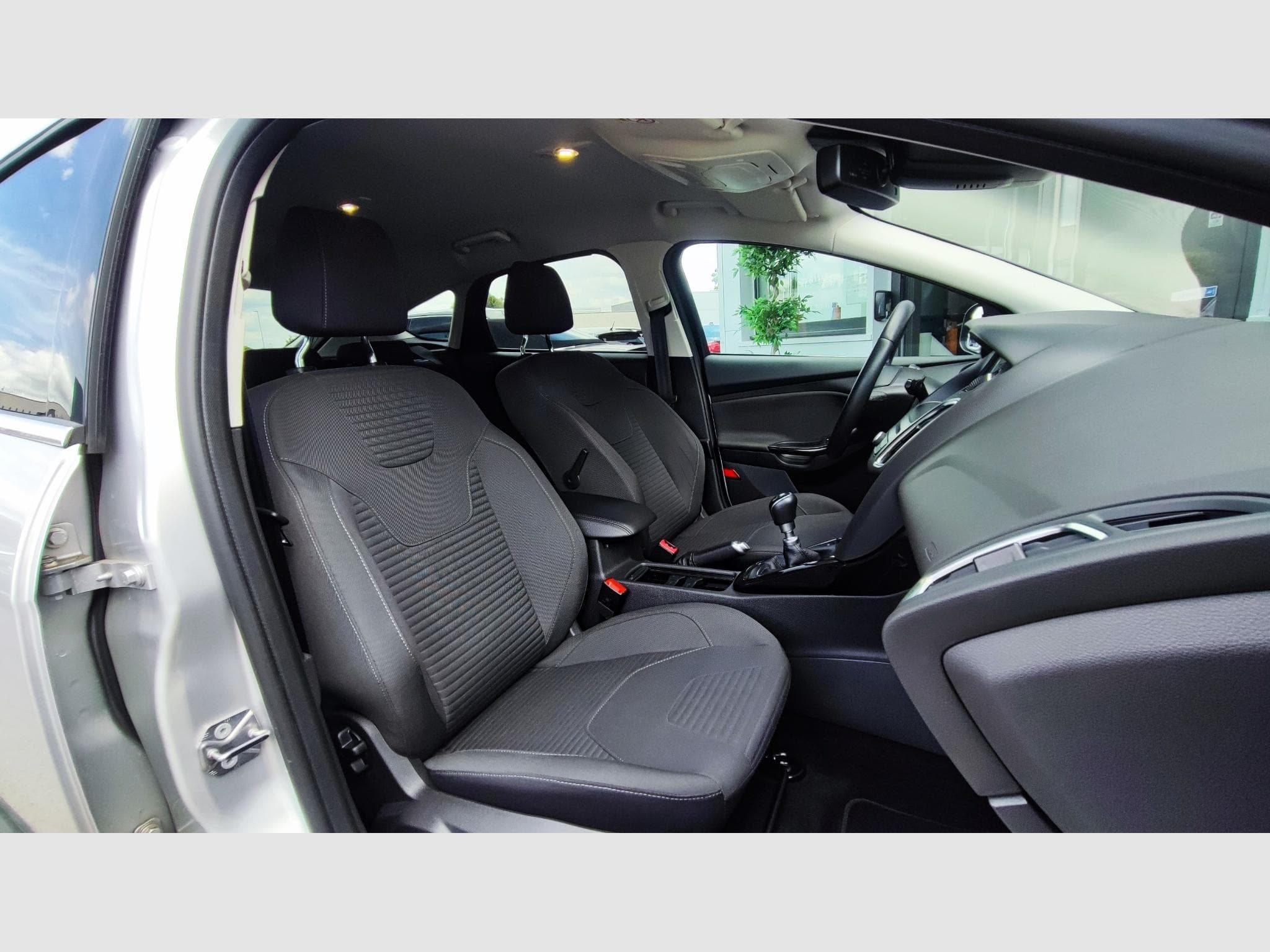 Ford Focus FORD FOCUS 1.0 ECOBOOST 125CH TITANIUM (2017) - Photo 12