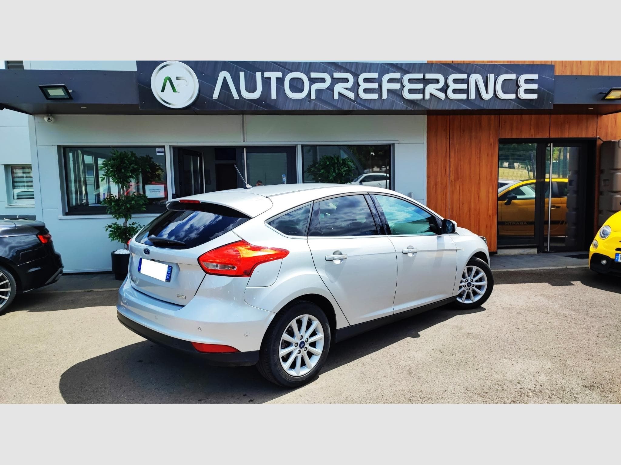 Ford Focus FORD FOCUS 1.0 ECOBOOST 125CH TITANIUM (2017) - Photo 2