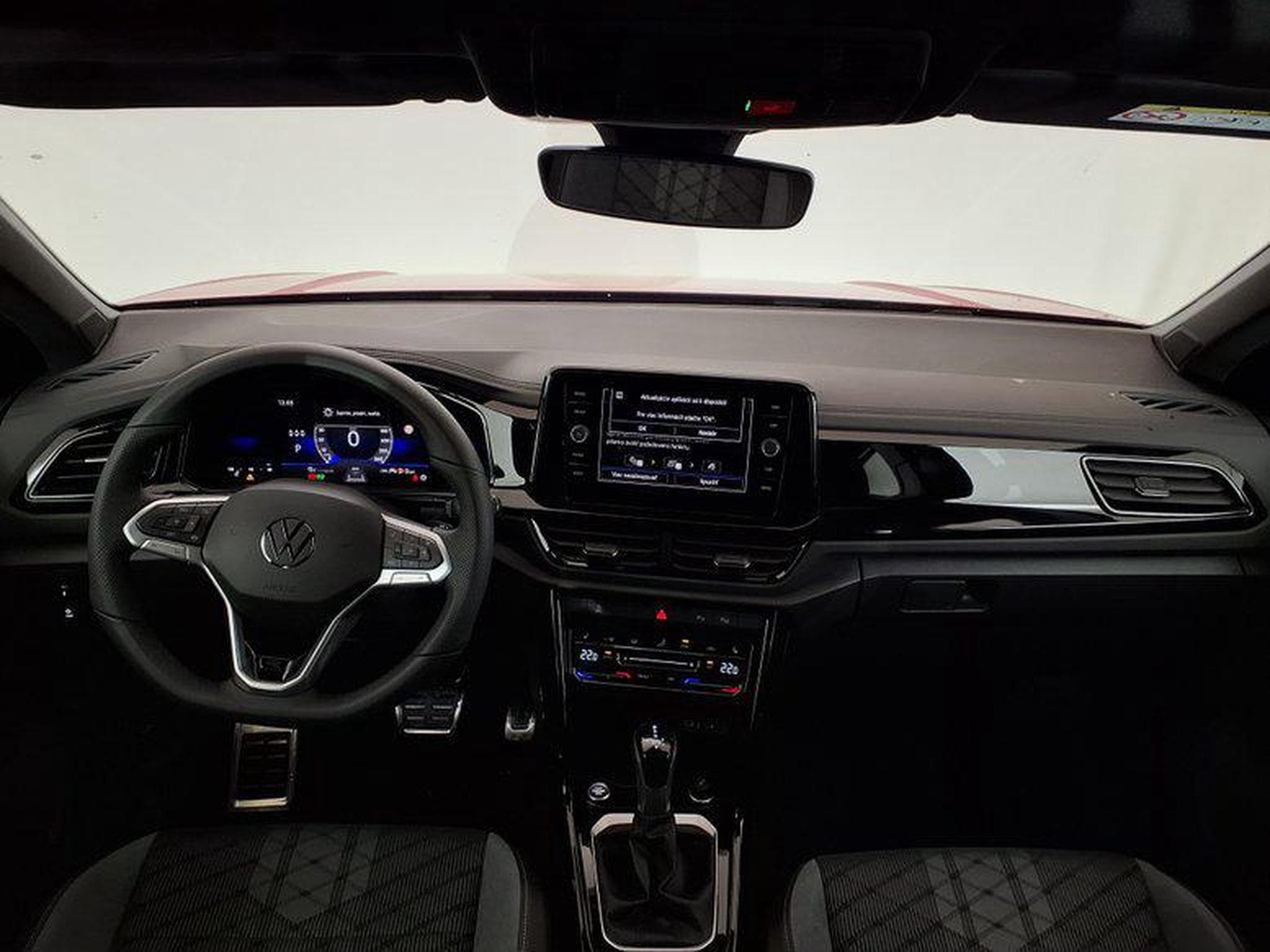 VW T-Roc R-Line 1.5 TSI 7-Gang-DSG (2026) - Foto 11