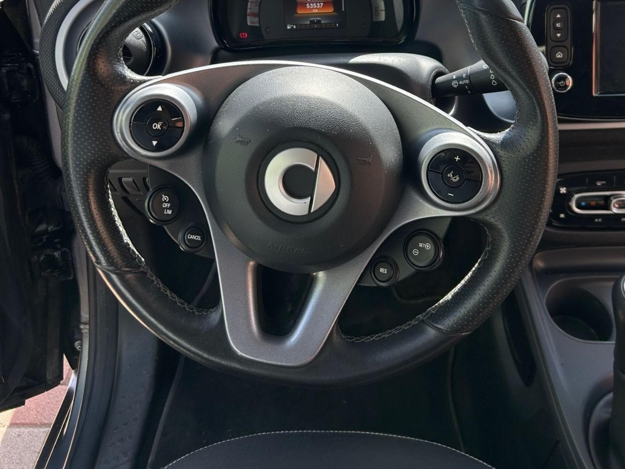 Smart Fortwo Cabrio 1.0 essesence manuel (2019) - Photo 7