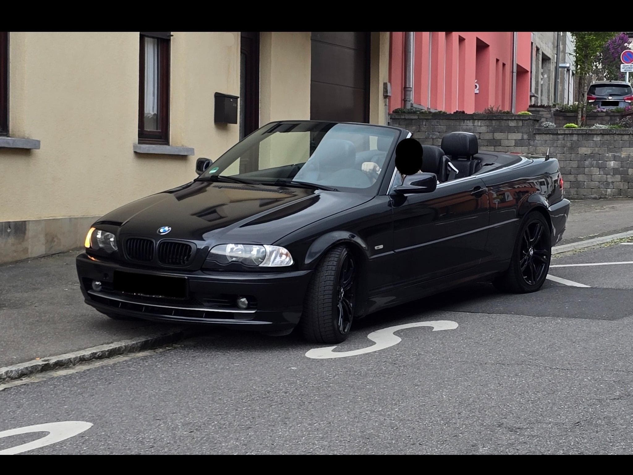 BMW 323 Cabrio (2000) - Photo 2
