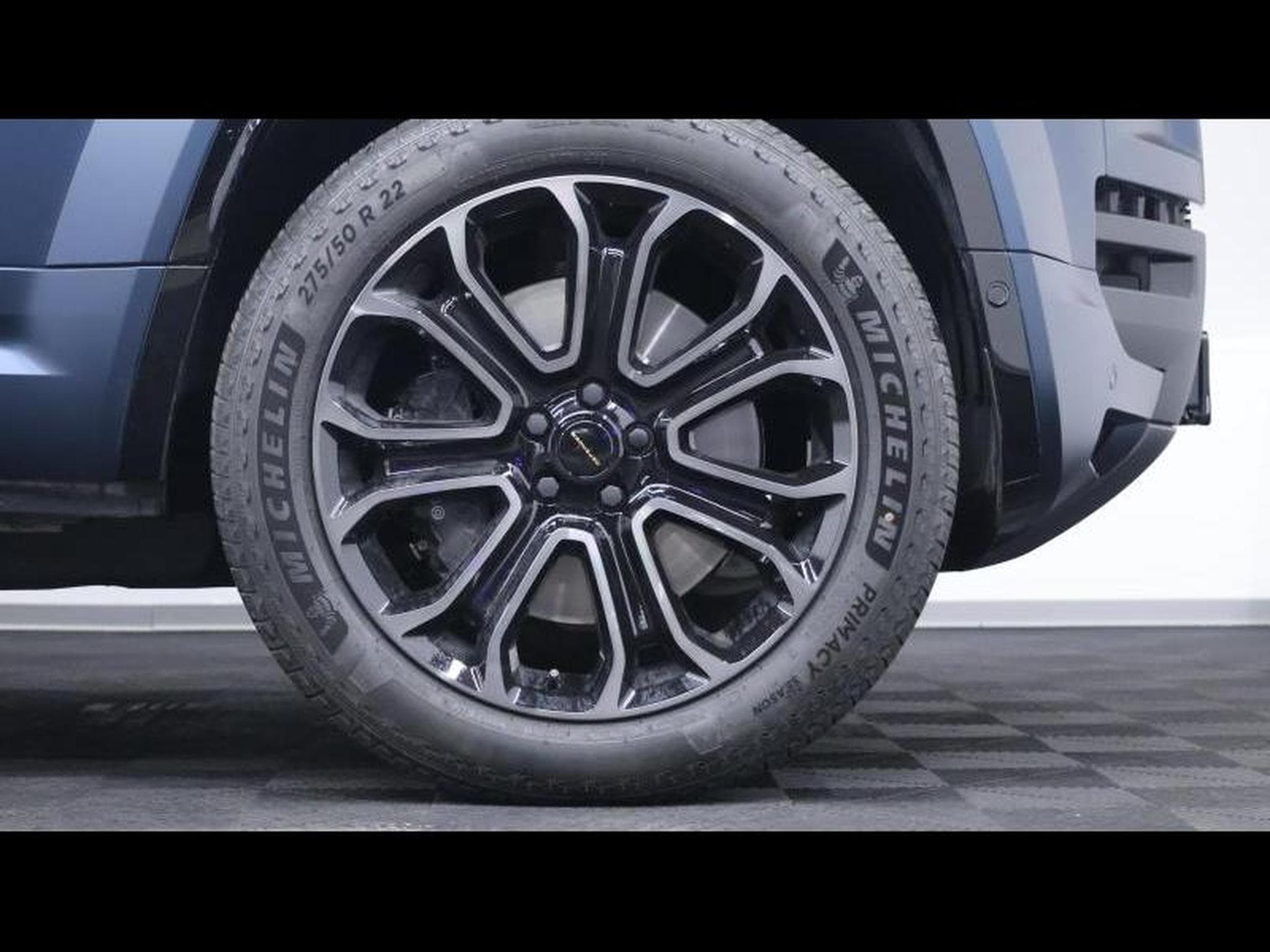 Land-Rover Defender 110 P635 OCTA AWD Auto 26 (2026) - Photo 9