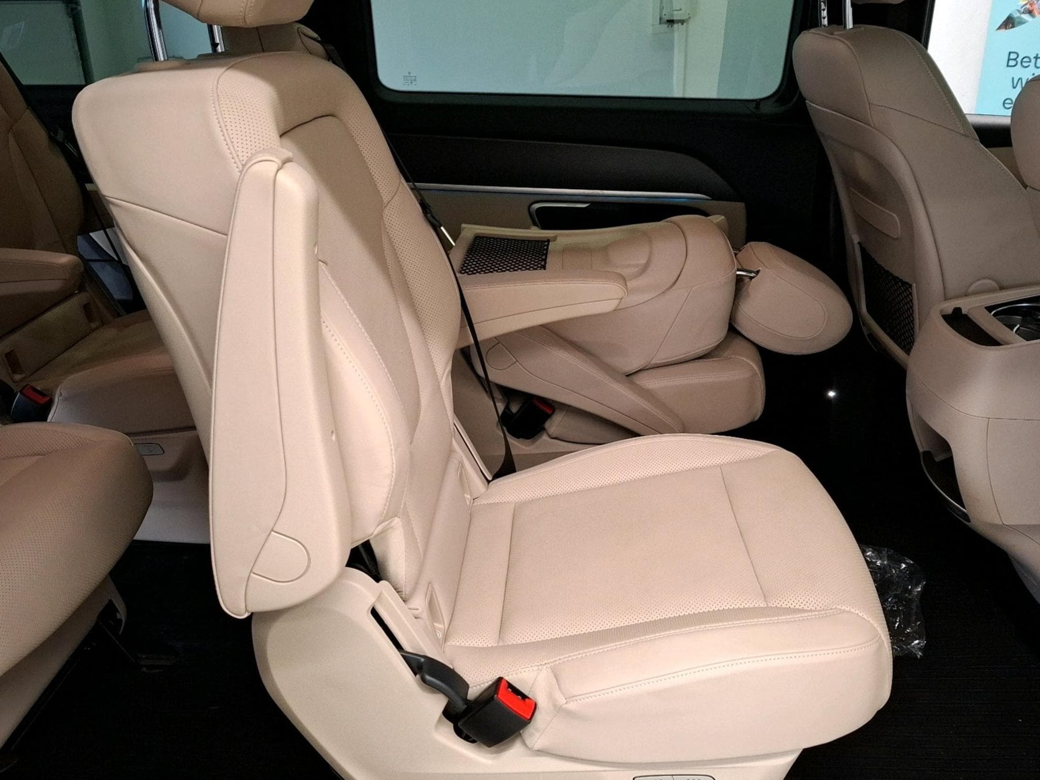 Mercedes V 300 V-CLASS 2.0 V 300 D A2 4WD (2022) - Photo 2