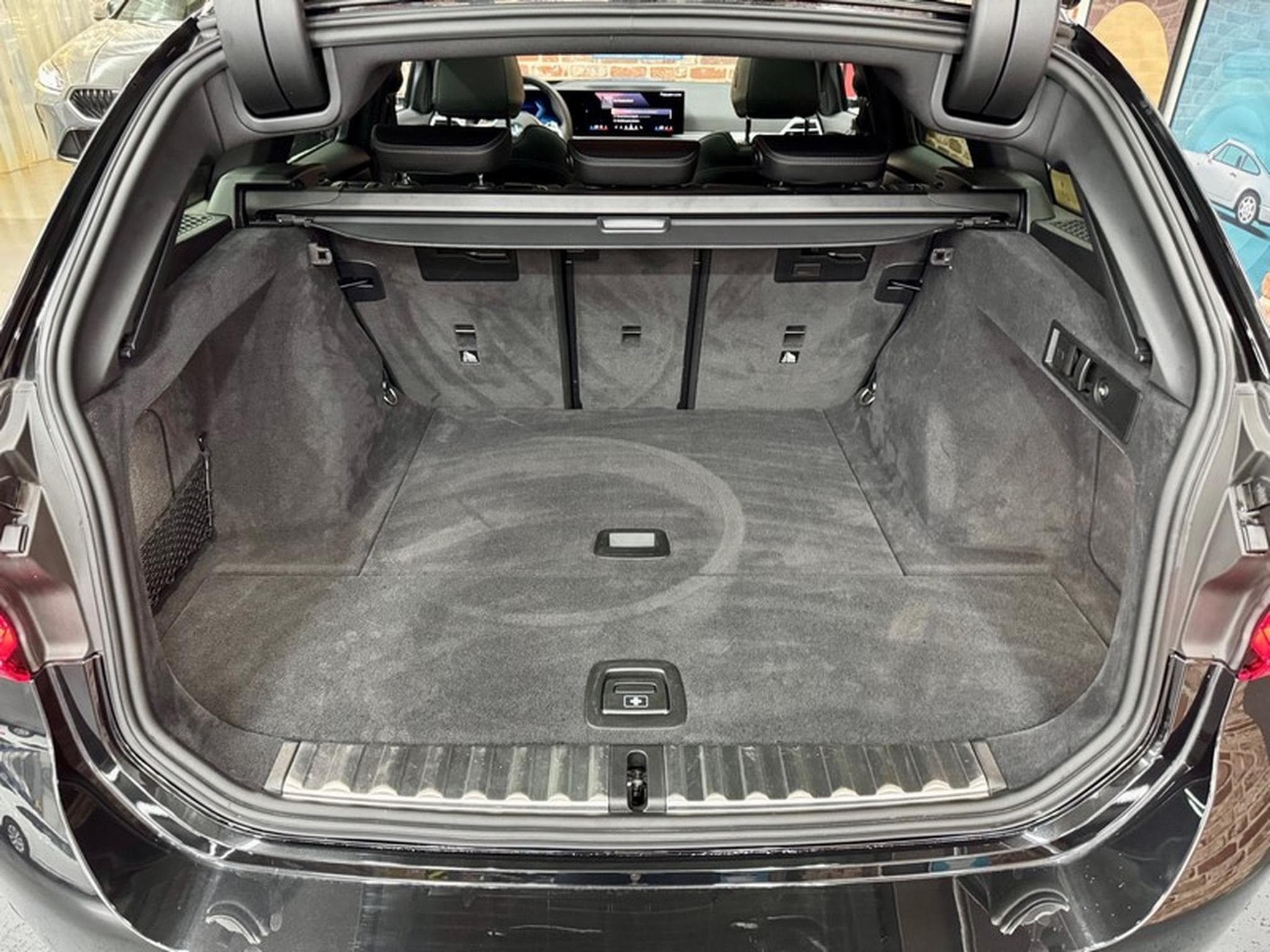 BMW 330 330iA Touring 2.0 245cv Auto xDrive M-SPORT (2025) - Foto 7