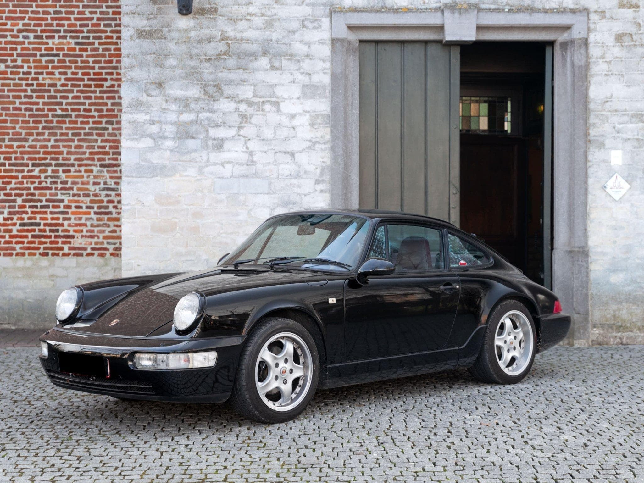 Porsche 911 964 Carrera 4 (1992) - Photo 3