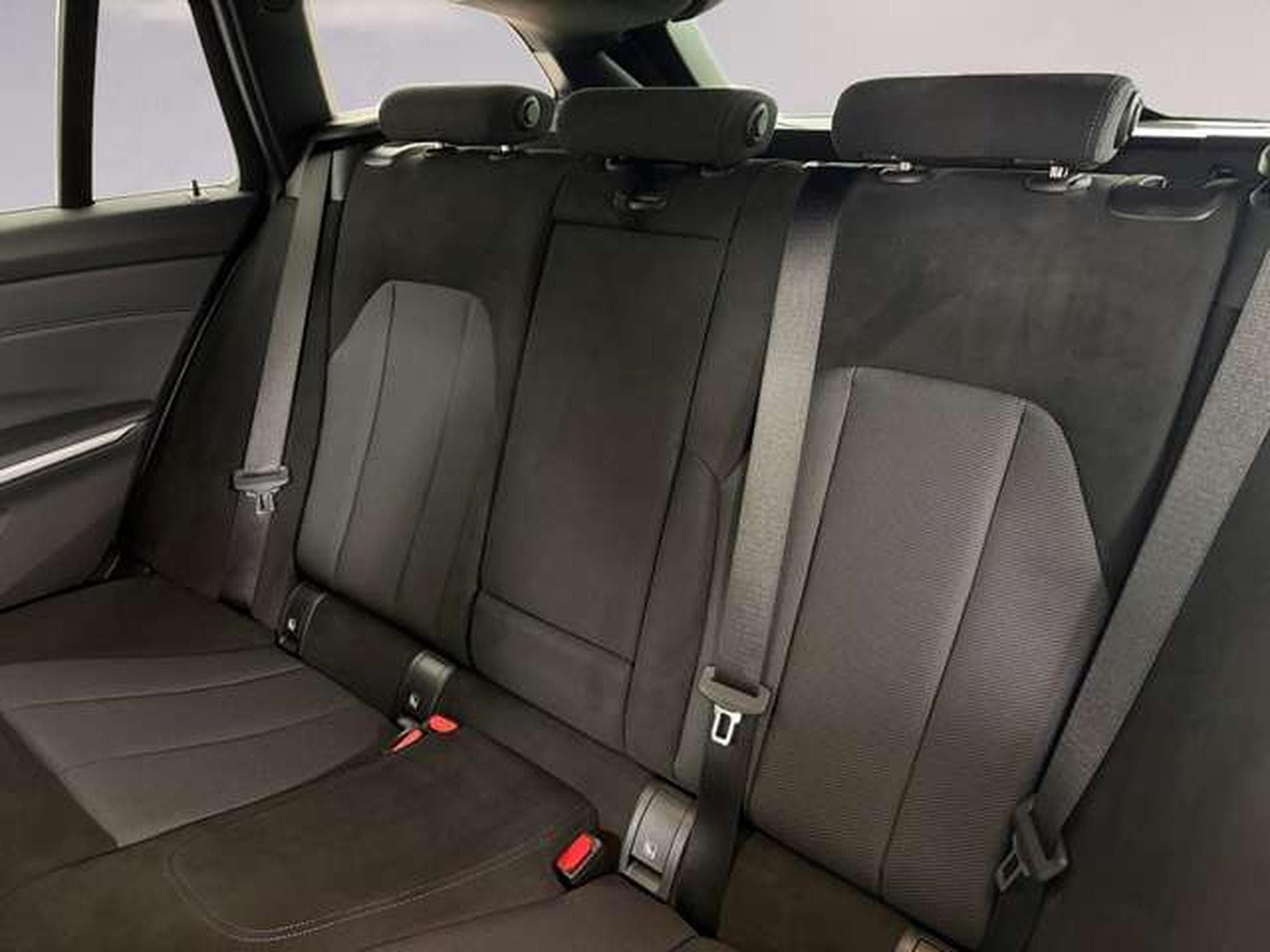 BMW 320 d xDrive Head-Up HiFi DAB LED (2025) - Photo 10