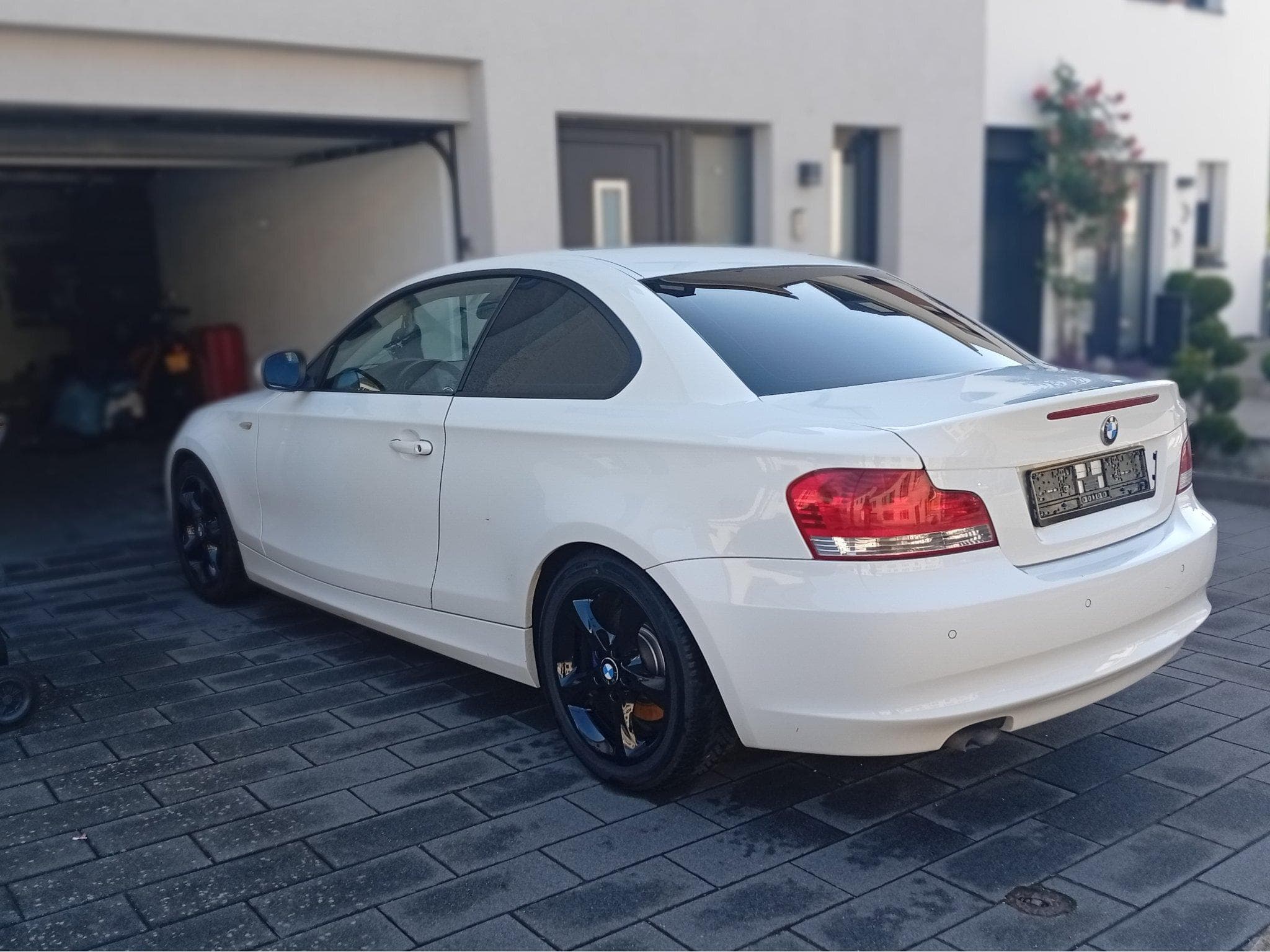 BMW 118 Coupé (2011) - Photo 1