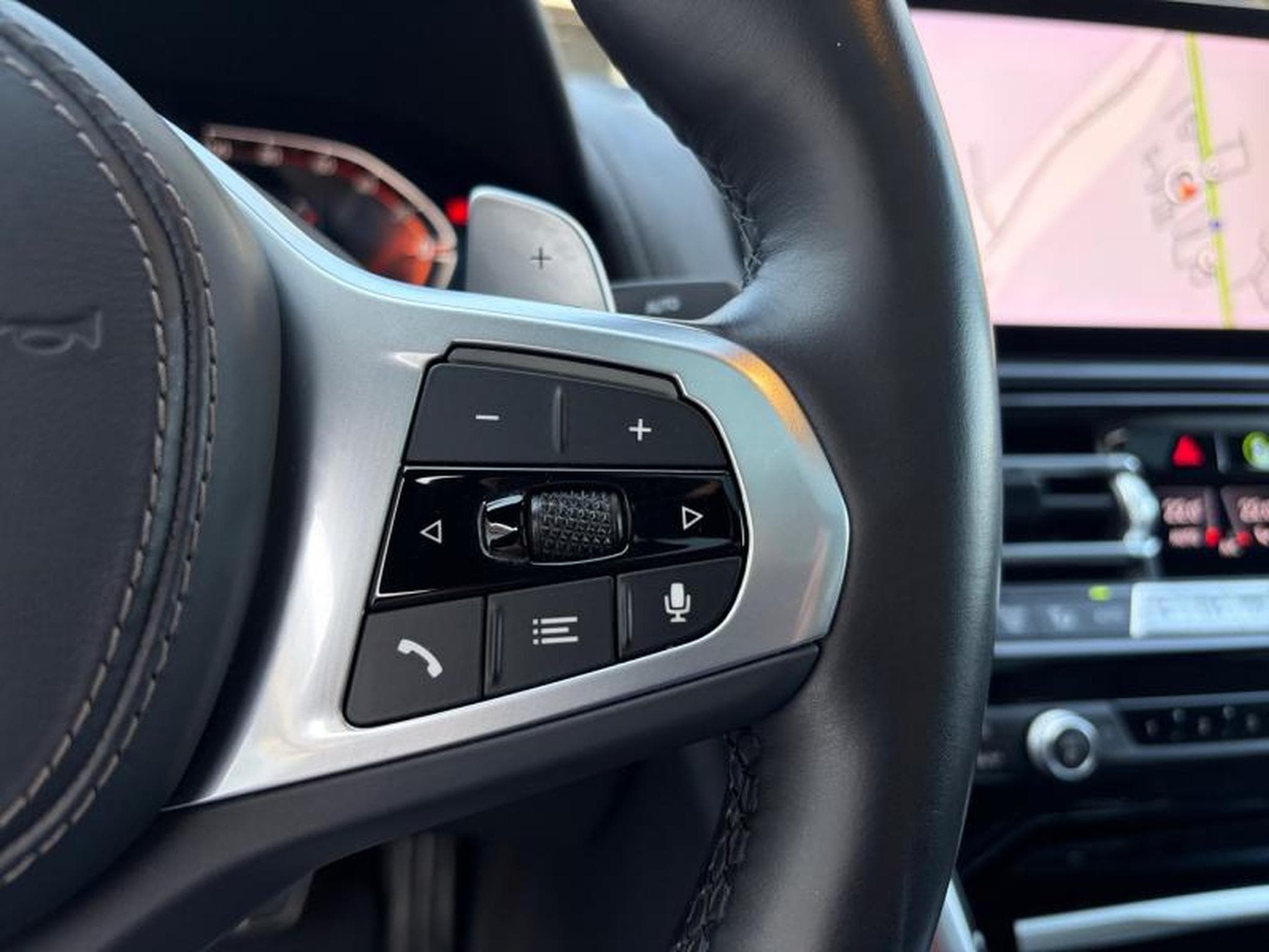 BMW 840 840d xDrive Gran Coupé Kit M Sport (2023) - Photo 13