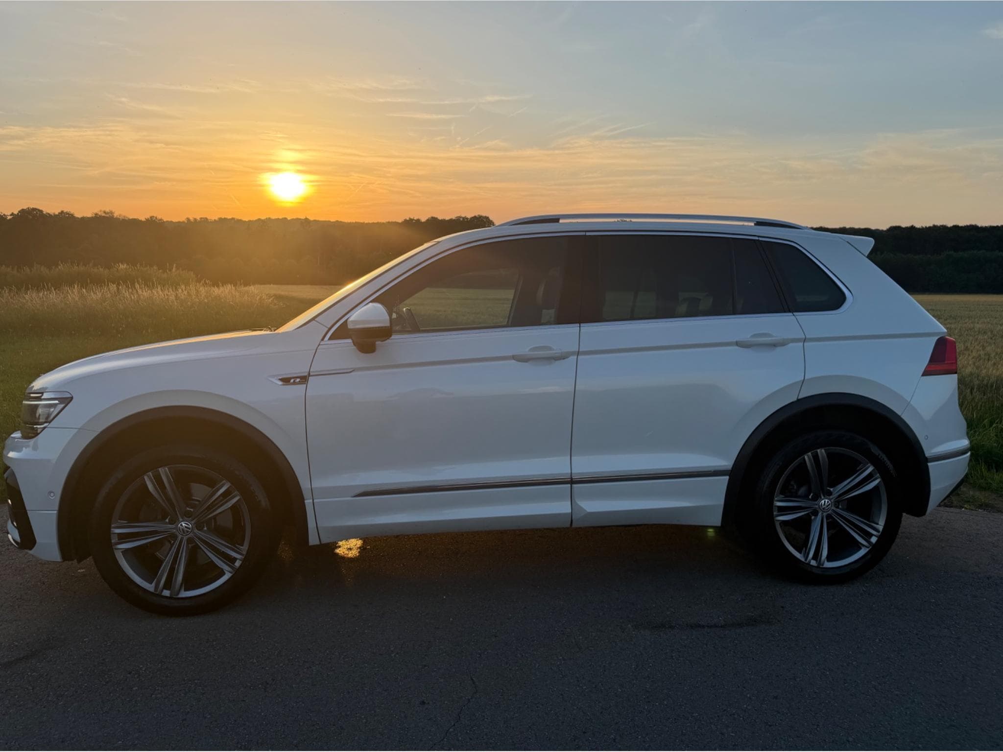 VW Tiguan 2.0 TDI 190 ch 4 MOTIONS R-LINE (2017) - Photo 3