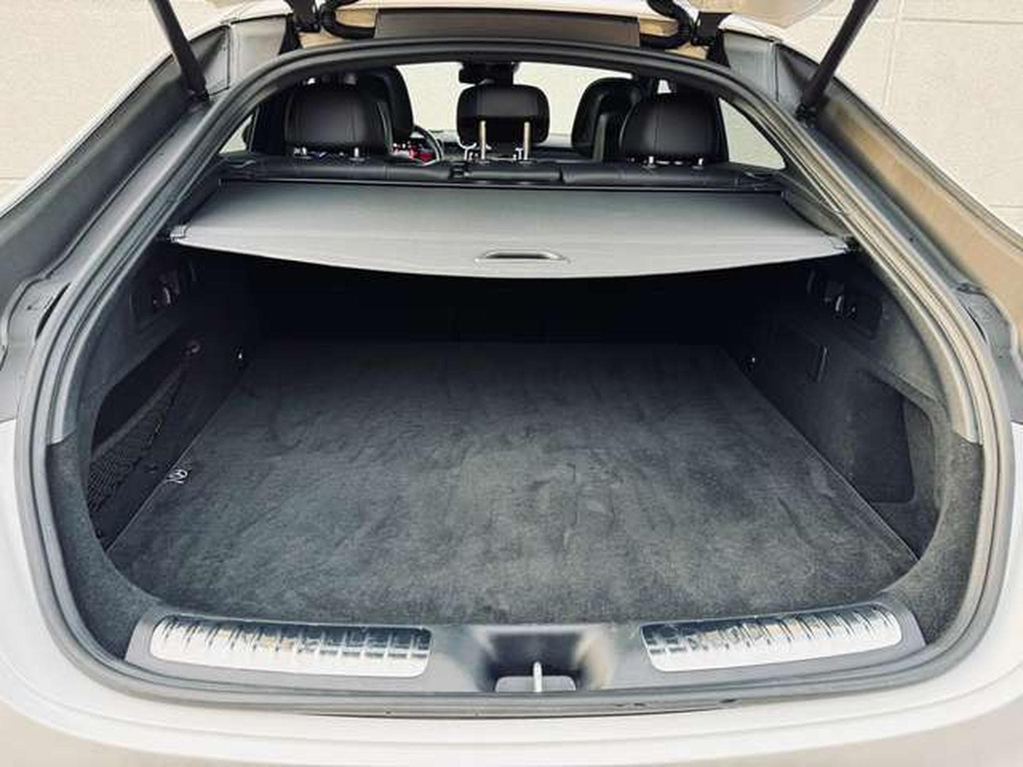 Mercedes GLC 300 GLC Coupé 300 de PHEV AMG Line (245 kW) (2024) - Foto 15