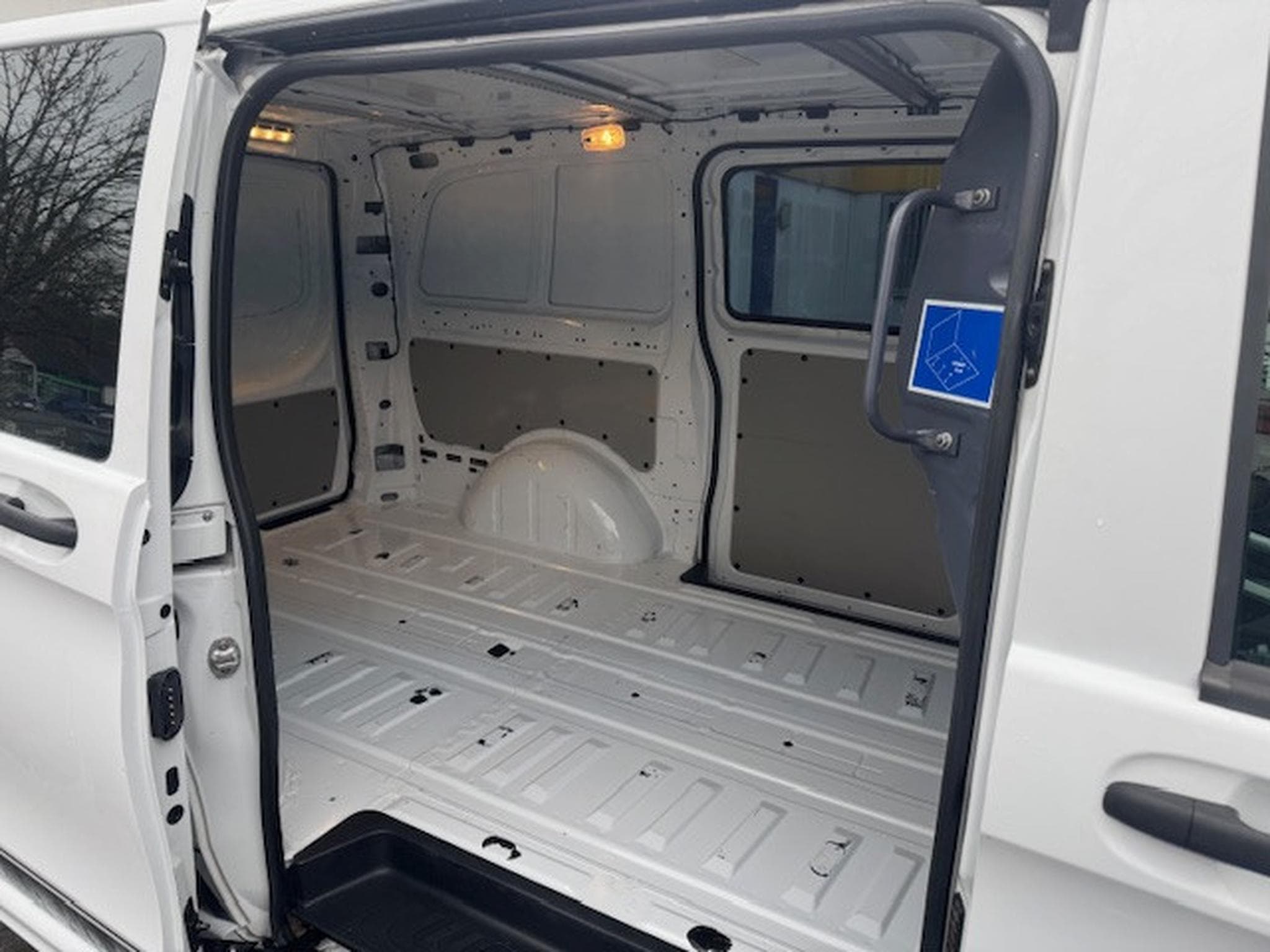 Mercedes Vito MERCEDES VITO 119 CDI LED AHK STANDHEIZUNG SHZ NAVI MFL (2019) - Photo 6