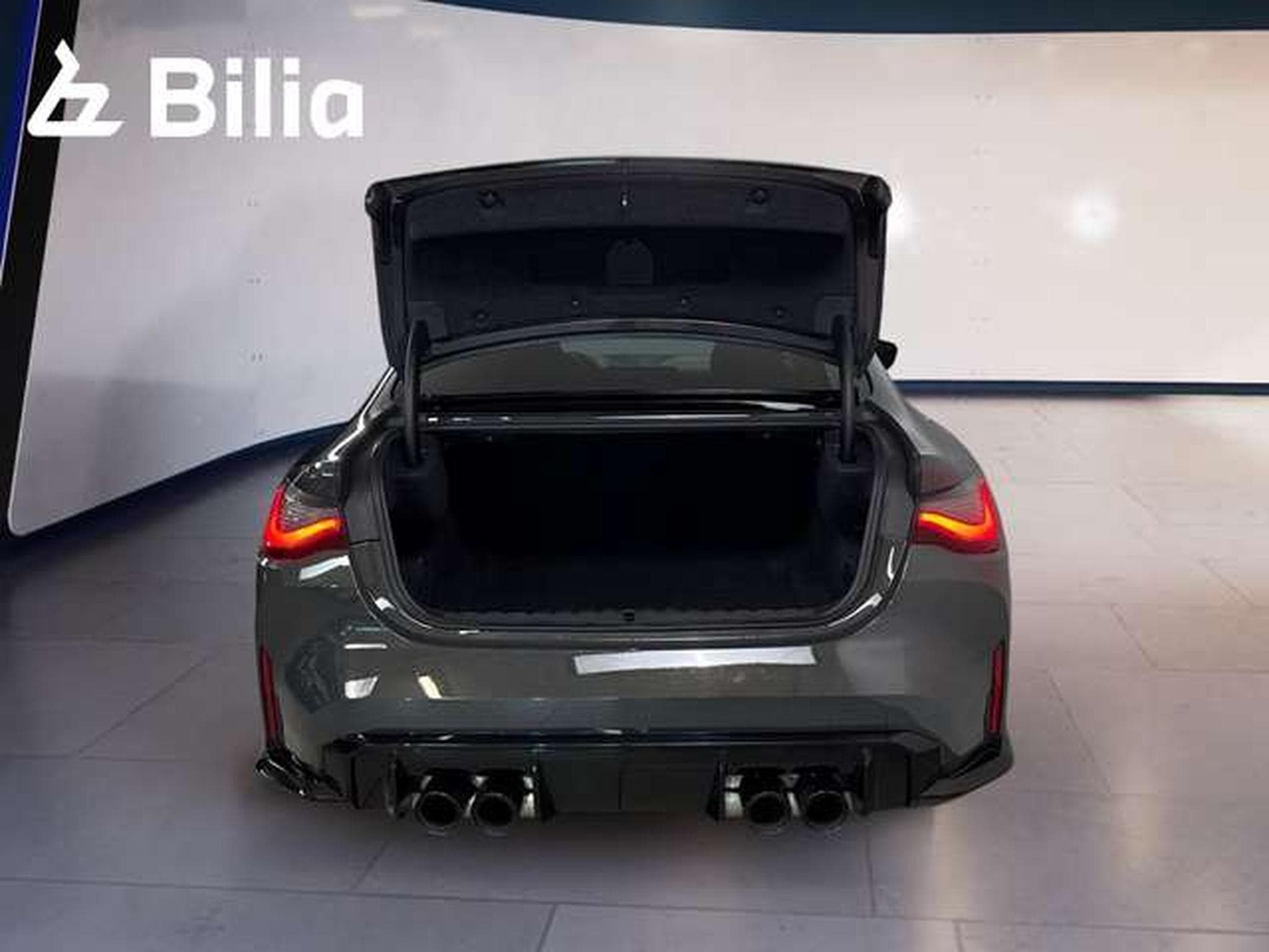 BMW M4 Coupé (2023) - Photo 11