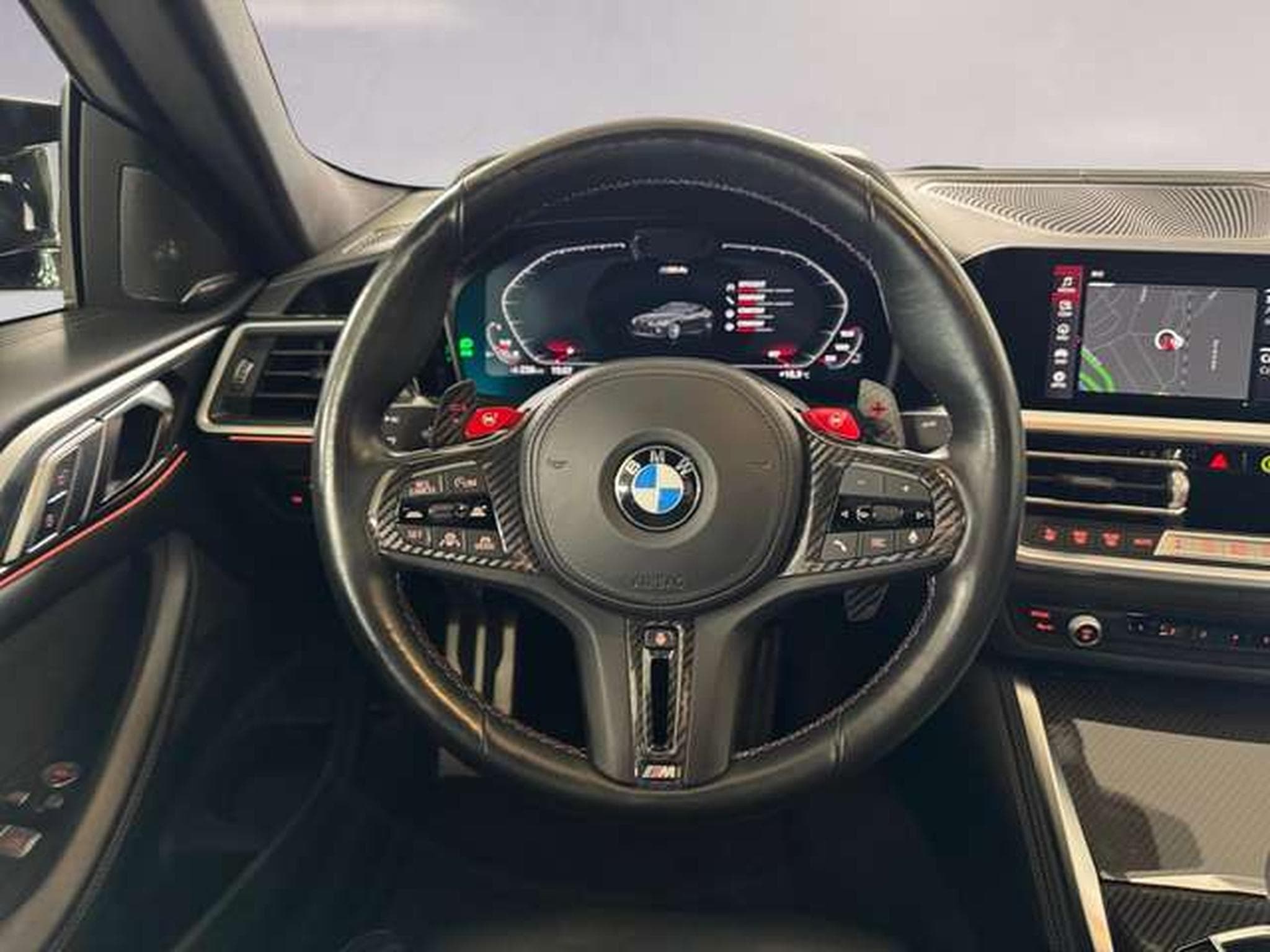 BMW M4 Coupé (2023) - Photo 12