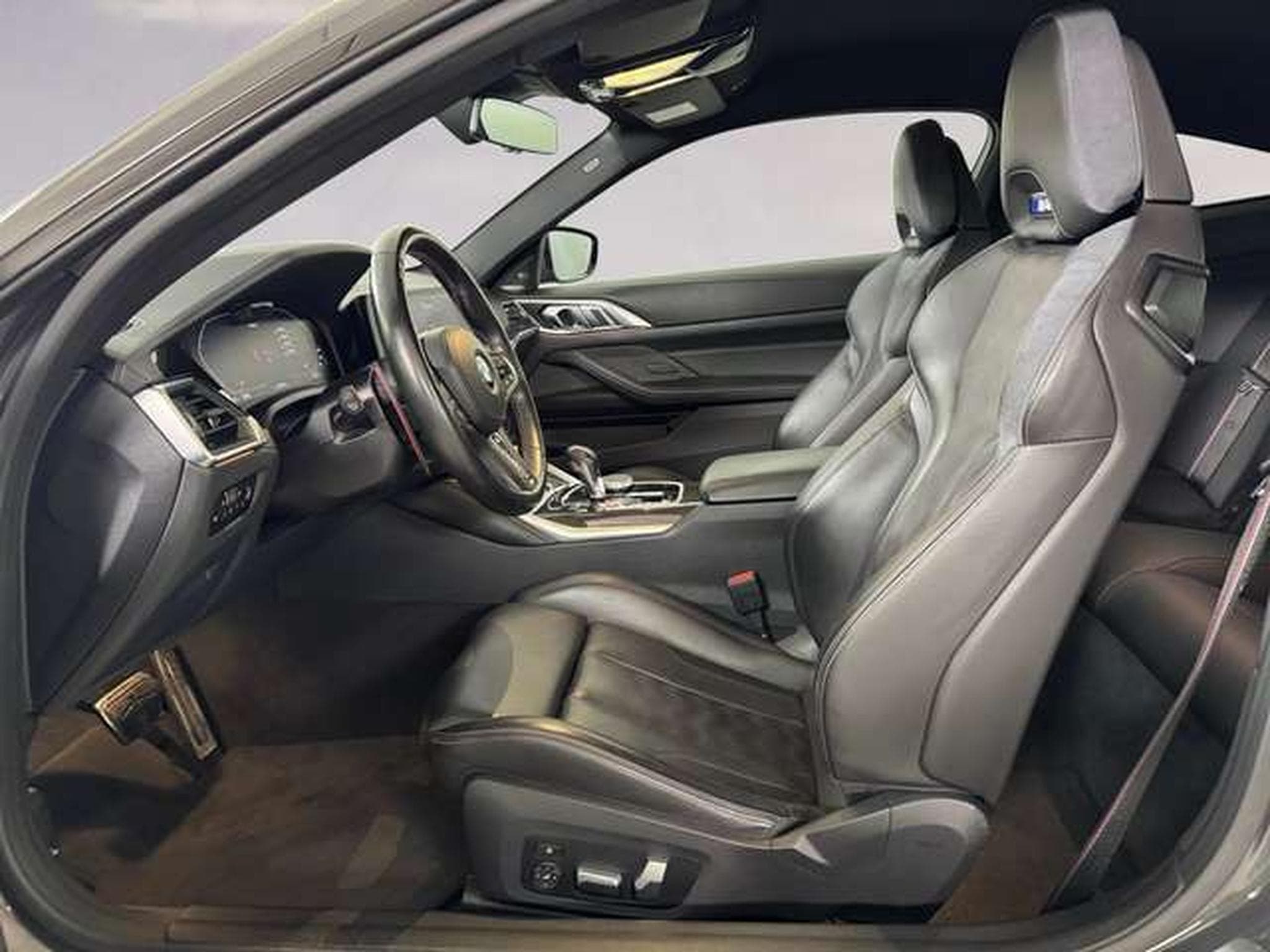 BMW M4 Coupé (2023) - Photo 9