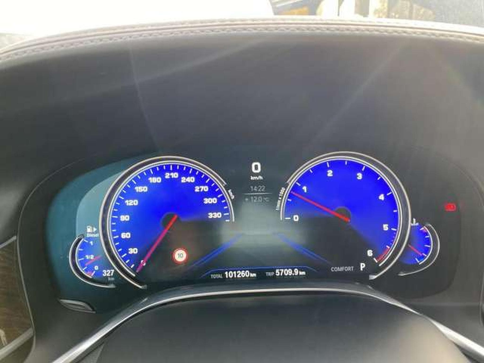 BMW 750 XDrive JUSQU'A 48 MOIS DE GARANTIE (2017) - Photo 11