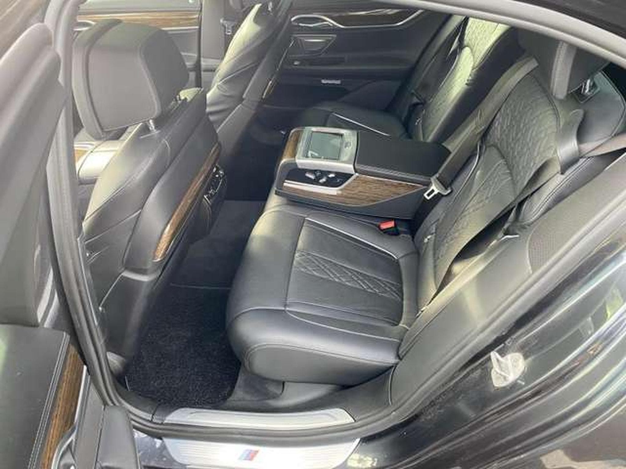 BMW 750 XDrive JUSQU'A 48 MOIS DE GARANTIE (2017) - Photo 16