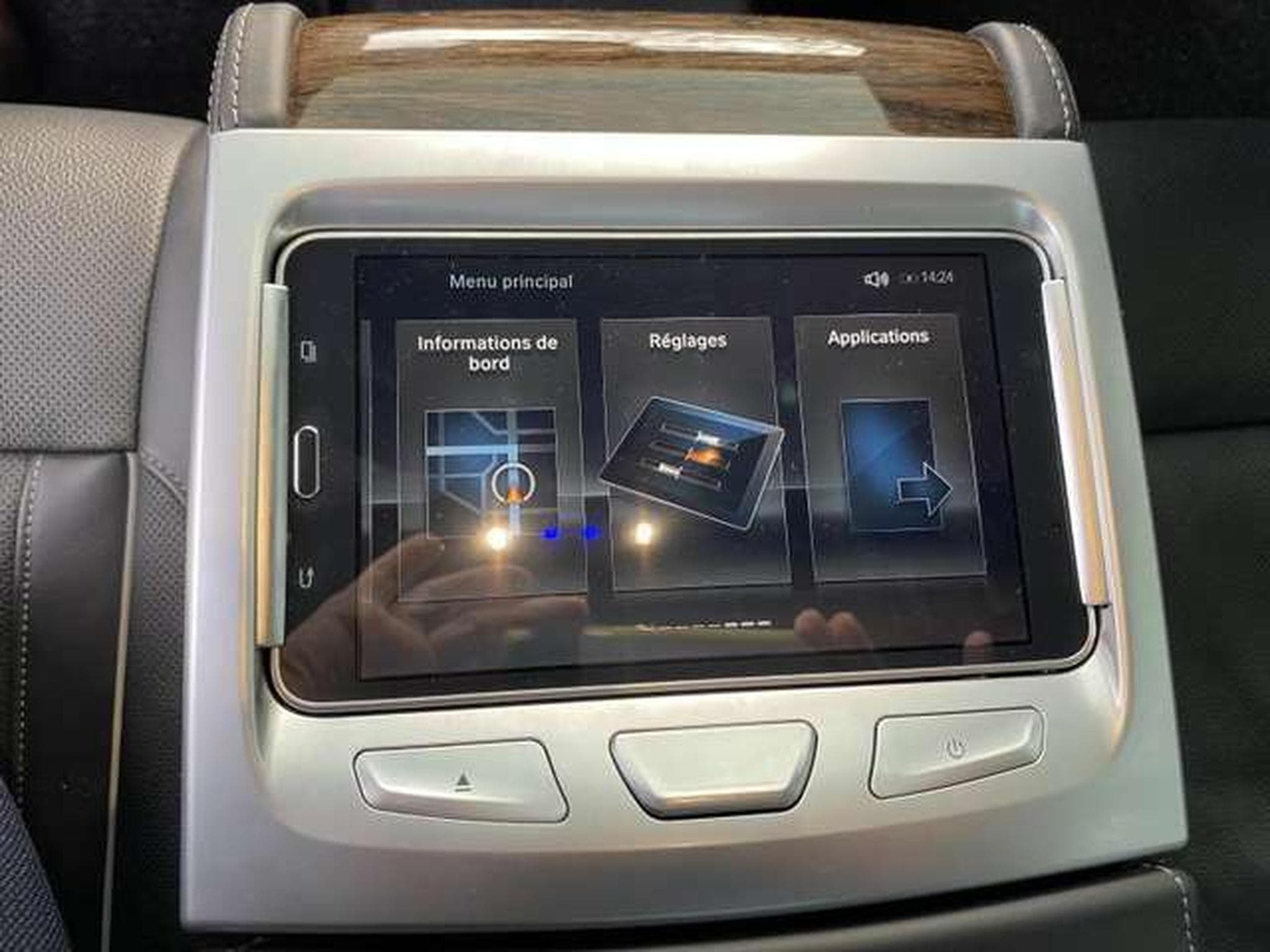 BMW 750 XDrive JUSQU'A 48 MOIS DE GARANTIE (2017) - Photo 17