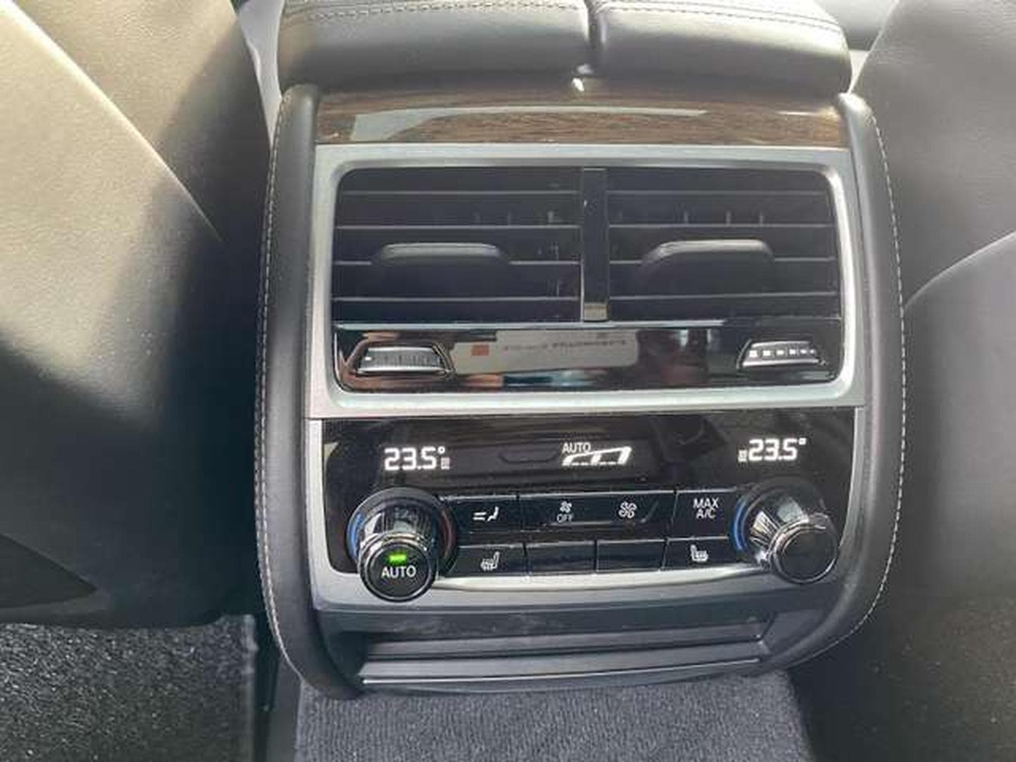 BMW 750 XDrive JUSQU'A 48 MOIS DE GARANTIE (2017) - Photo 18