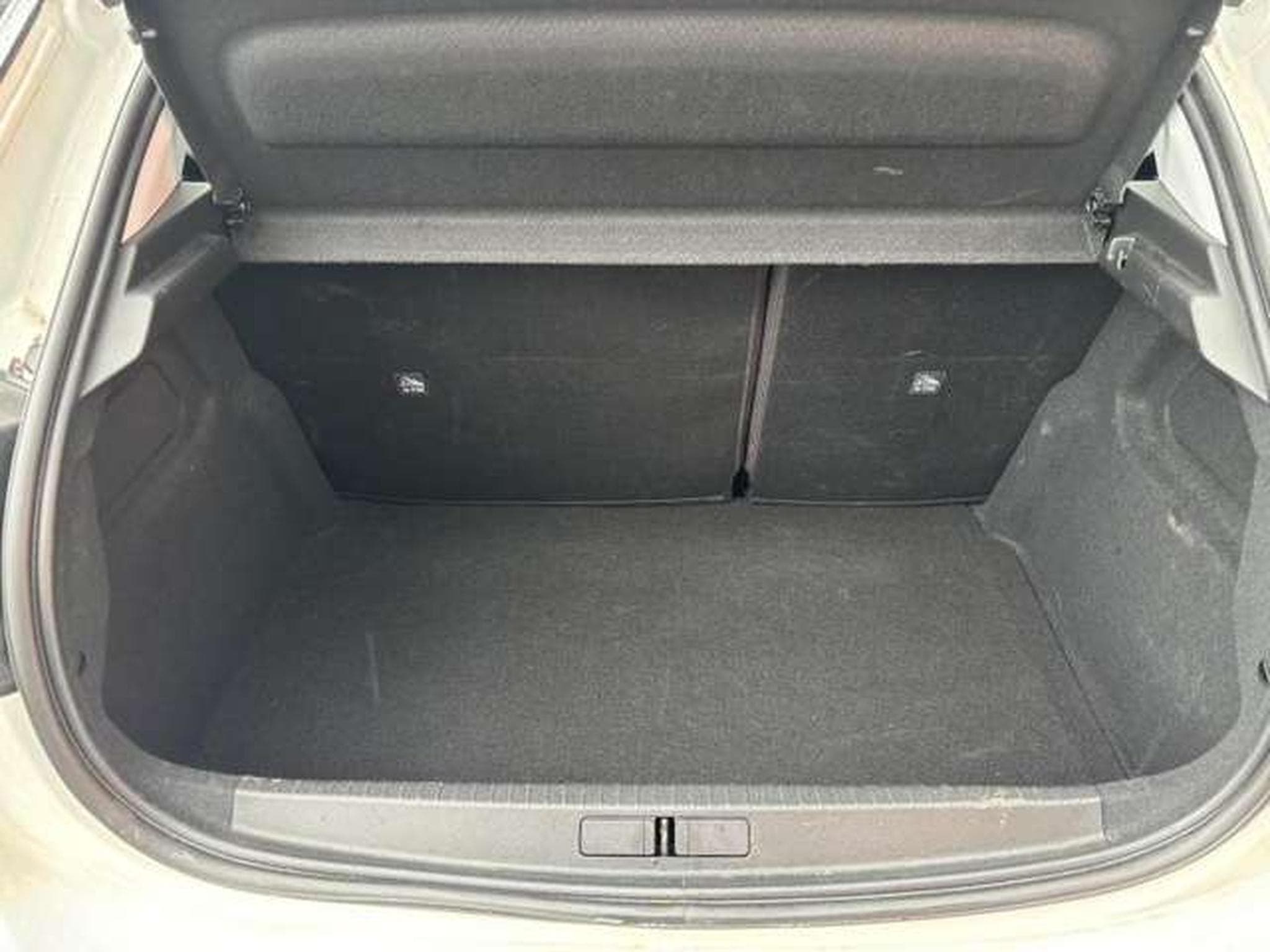 Opel Corsa 1.5 TURBO DIESEL - JUSQU'A 48 MOIS DE GARANTIE (2023) - Foto 16