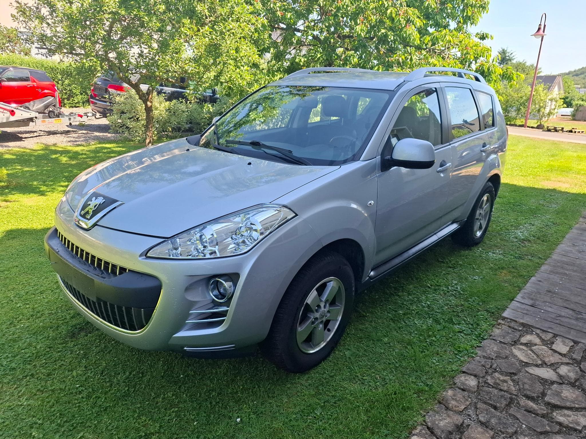 Peugeot 4007 2.2 7Sitzer (2008) - Foto 1
