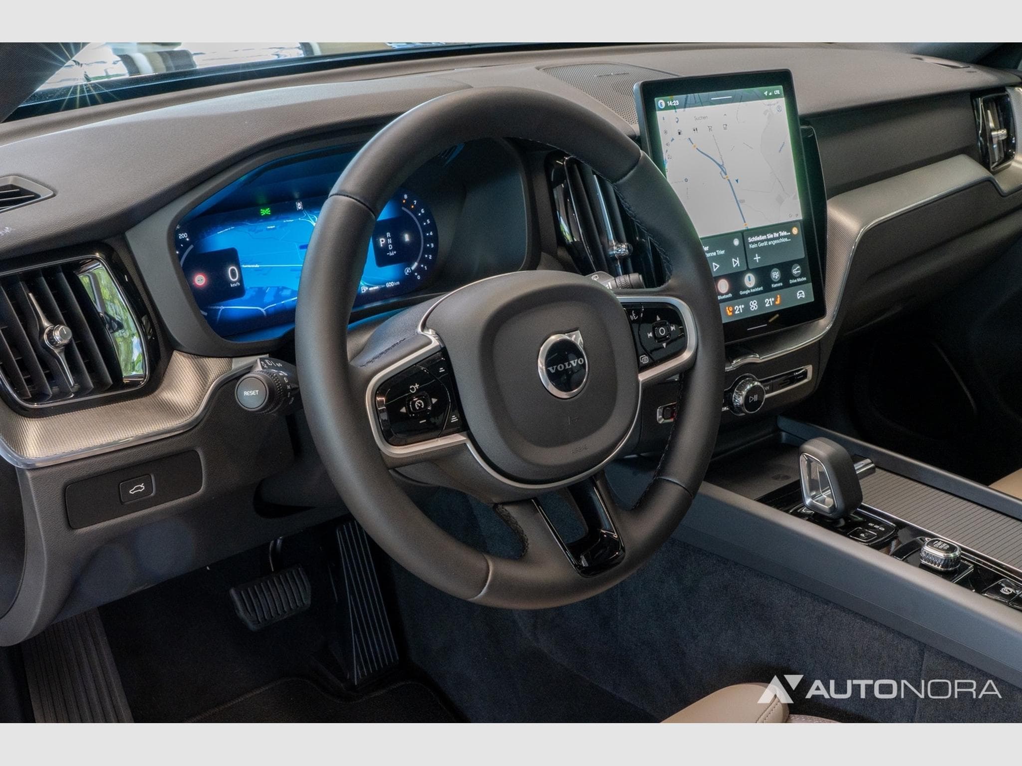 Volvo XC60 Core B5 AWD (2026) - Photo 13