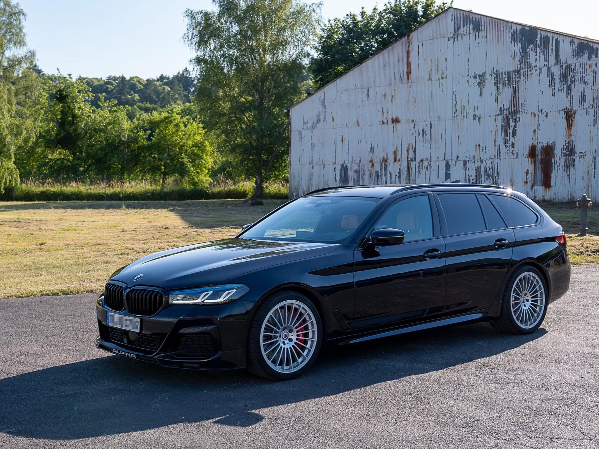 BMW 540 540i xDrive M Sport Individual (2020) - Photo 2