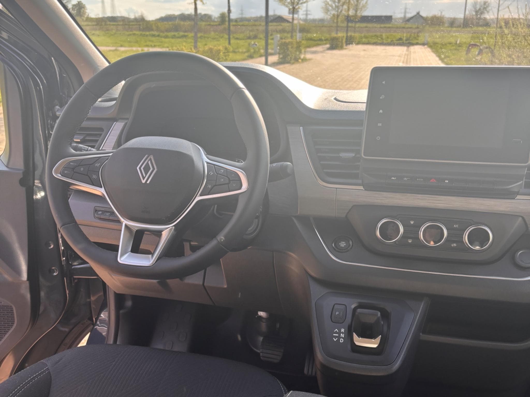 Renault Grand Trafic Trafic 2.0 DCI 170 EDC Grand Passenger (2025) - Photo 10