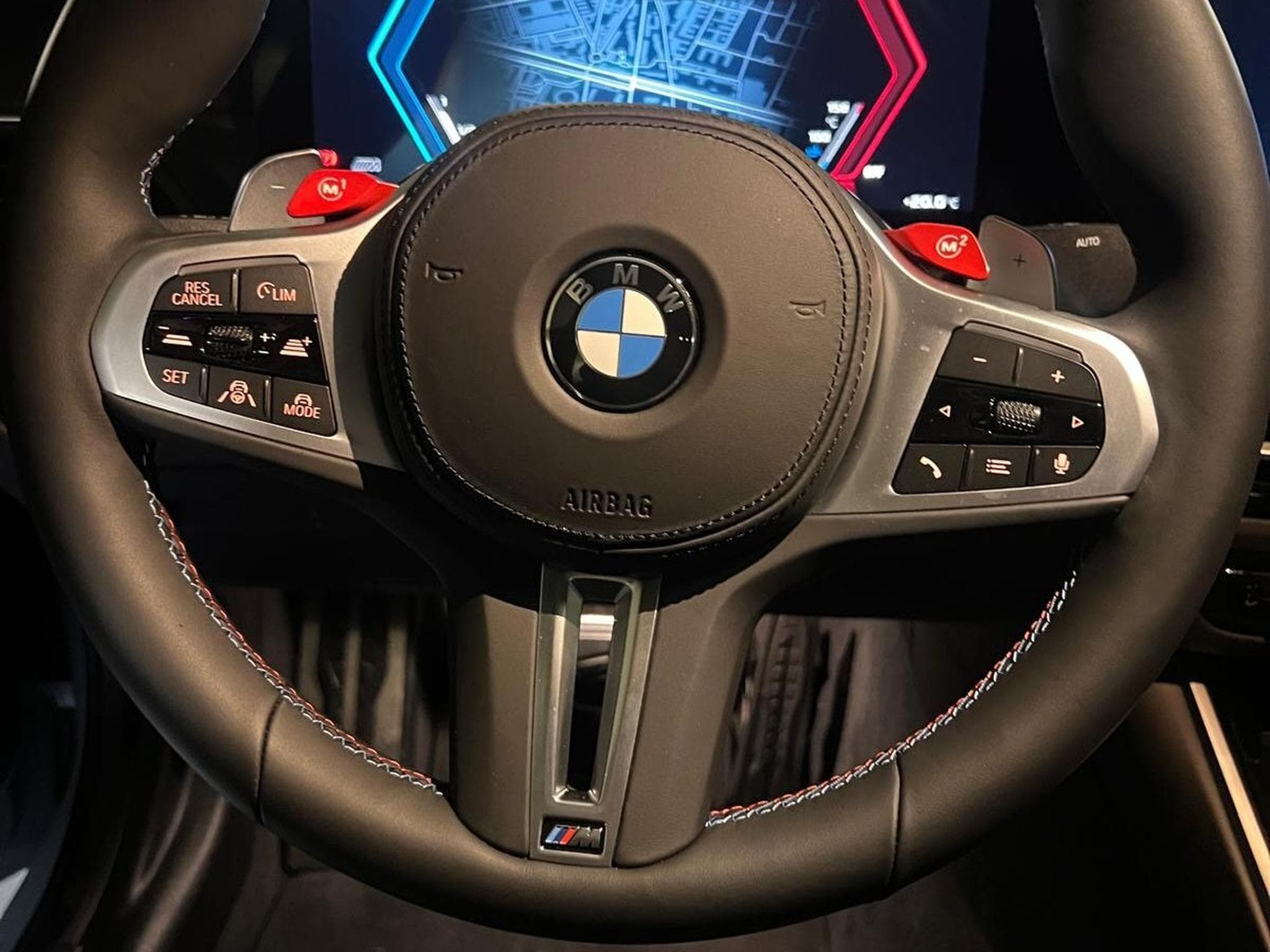 BMW M3 (2024) - Photo 9