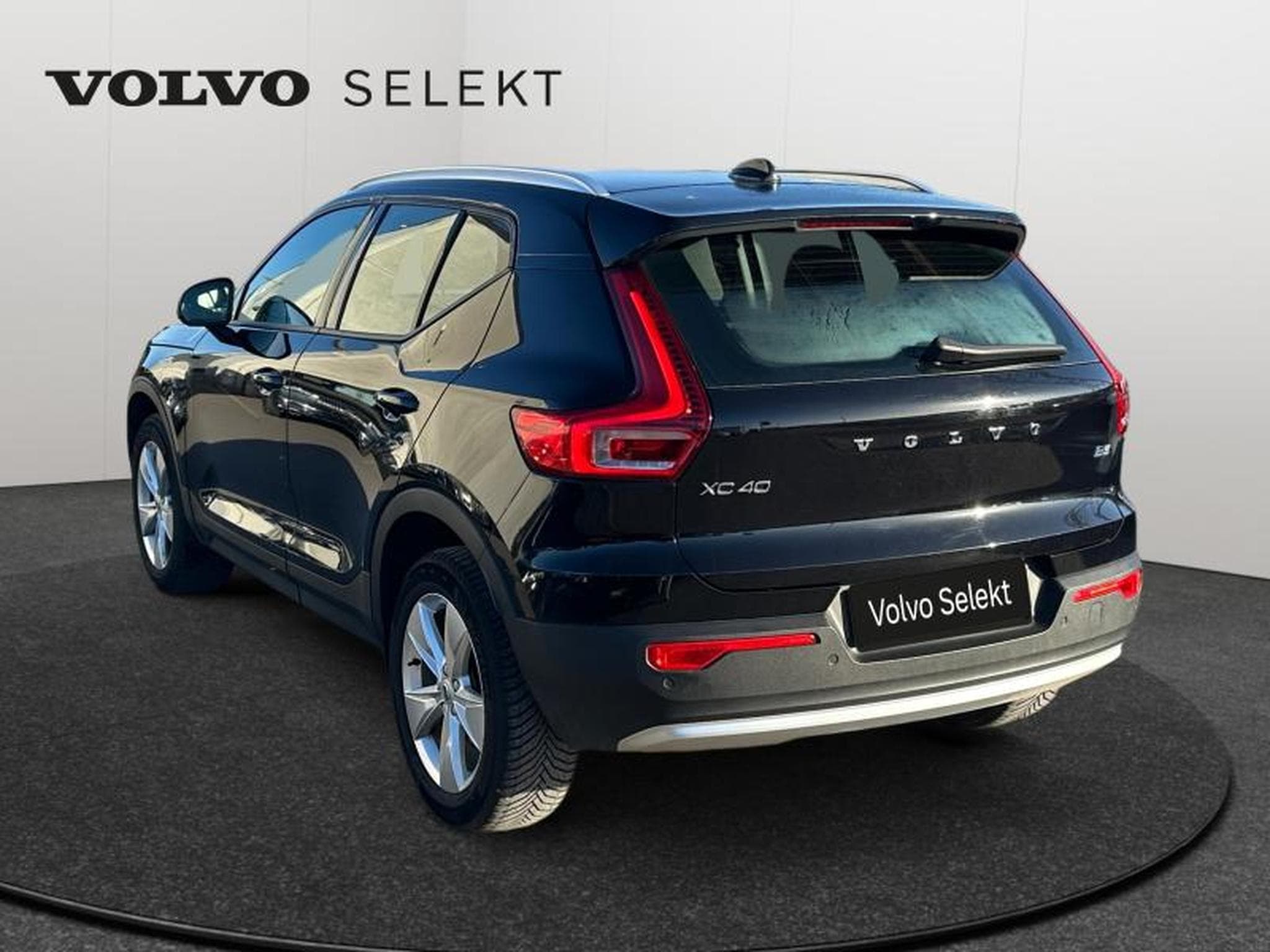 Volvo XC40 B3 Core / Essence (2024) - Photo 5