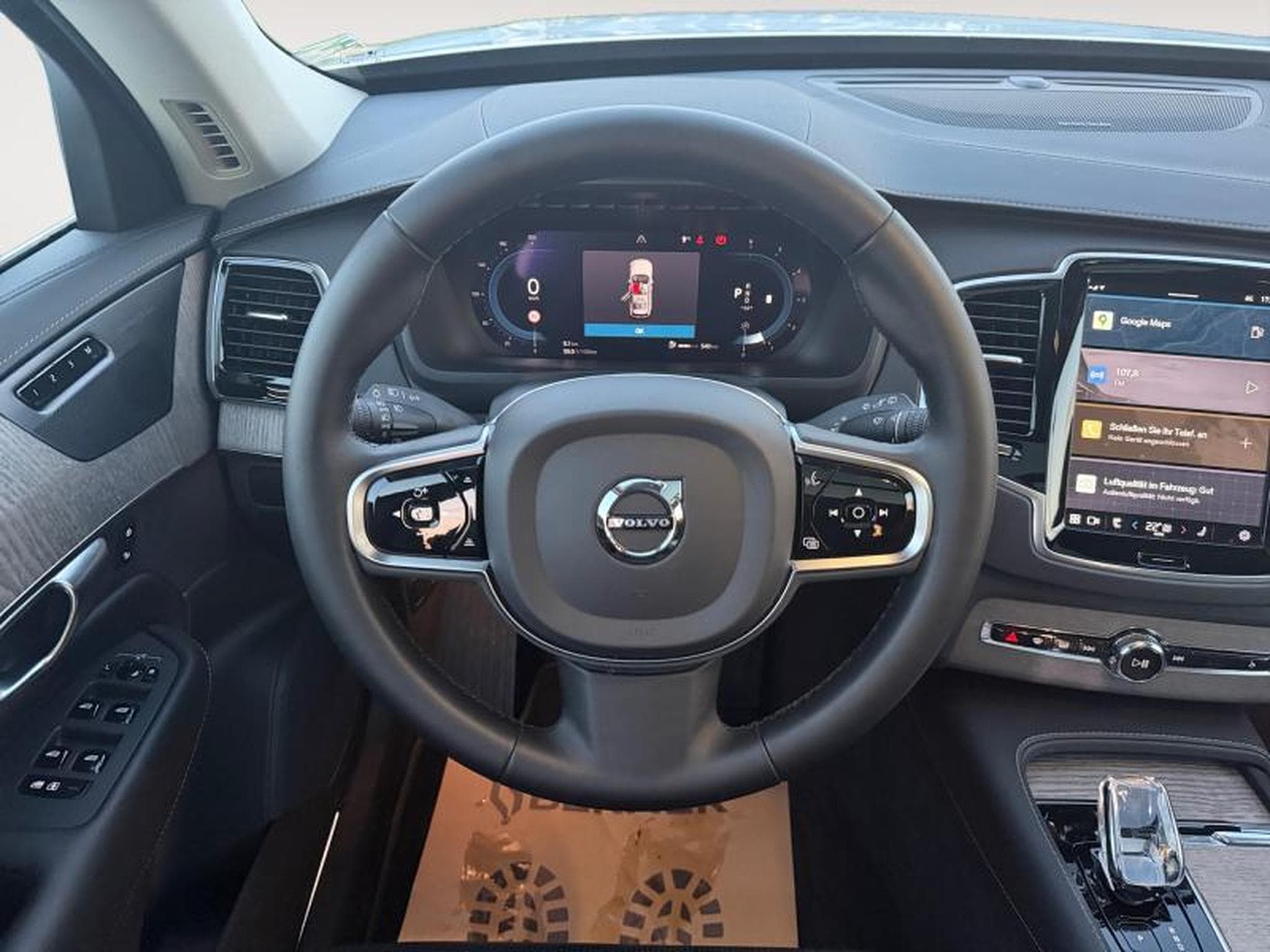 Volvo XC90 B5 Plus Bright / Diesel (2023) - Photo 12