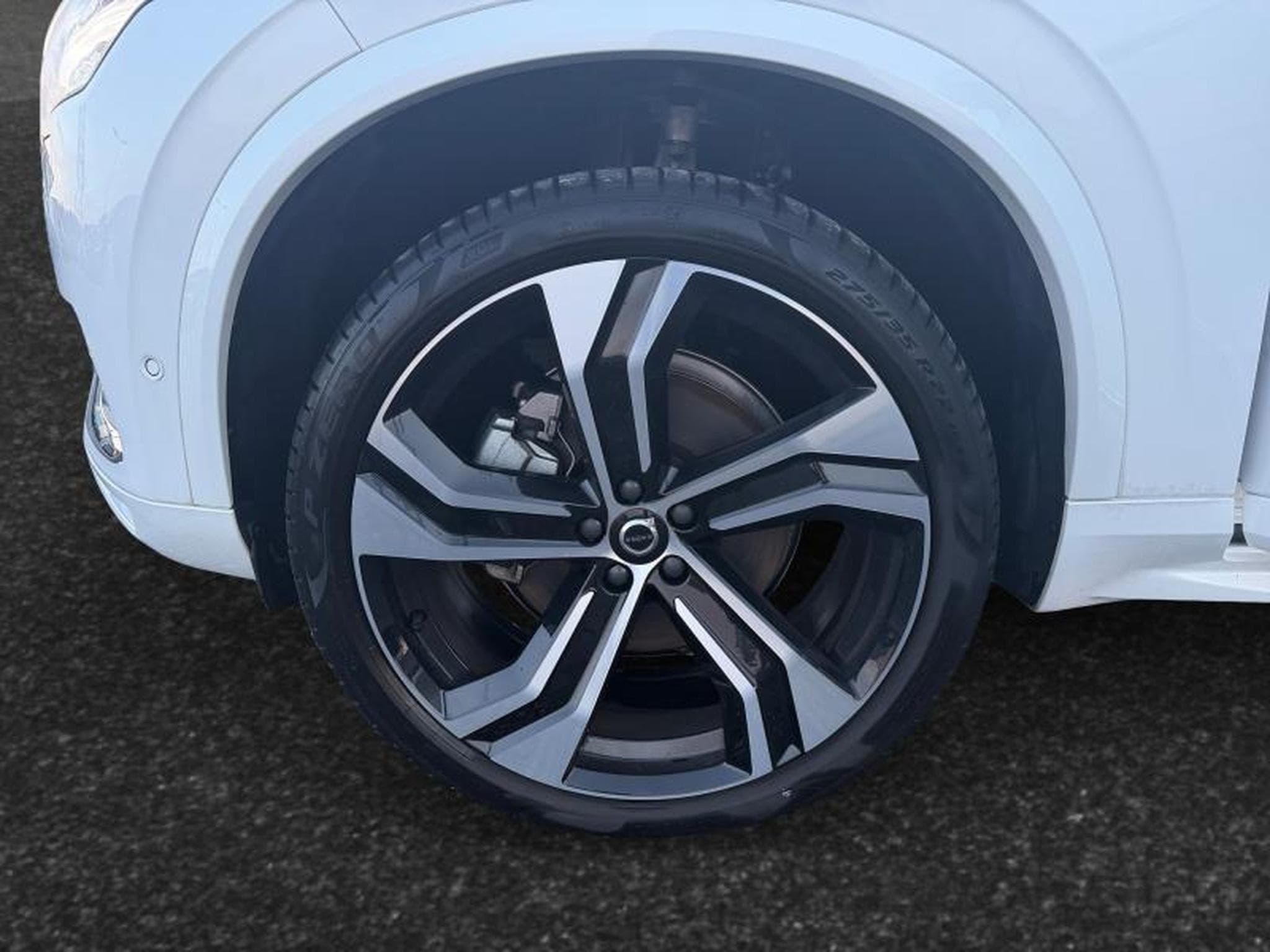 Volvo XC90 B5 Plus Bright / Diesel (2023) - Photo 14