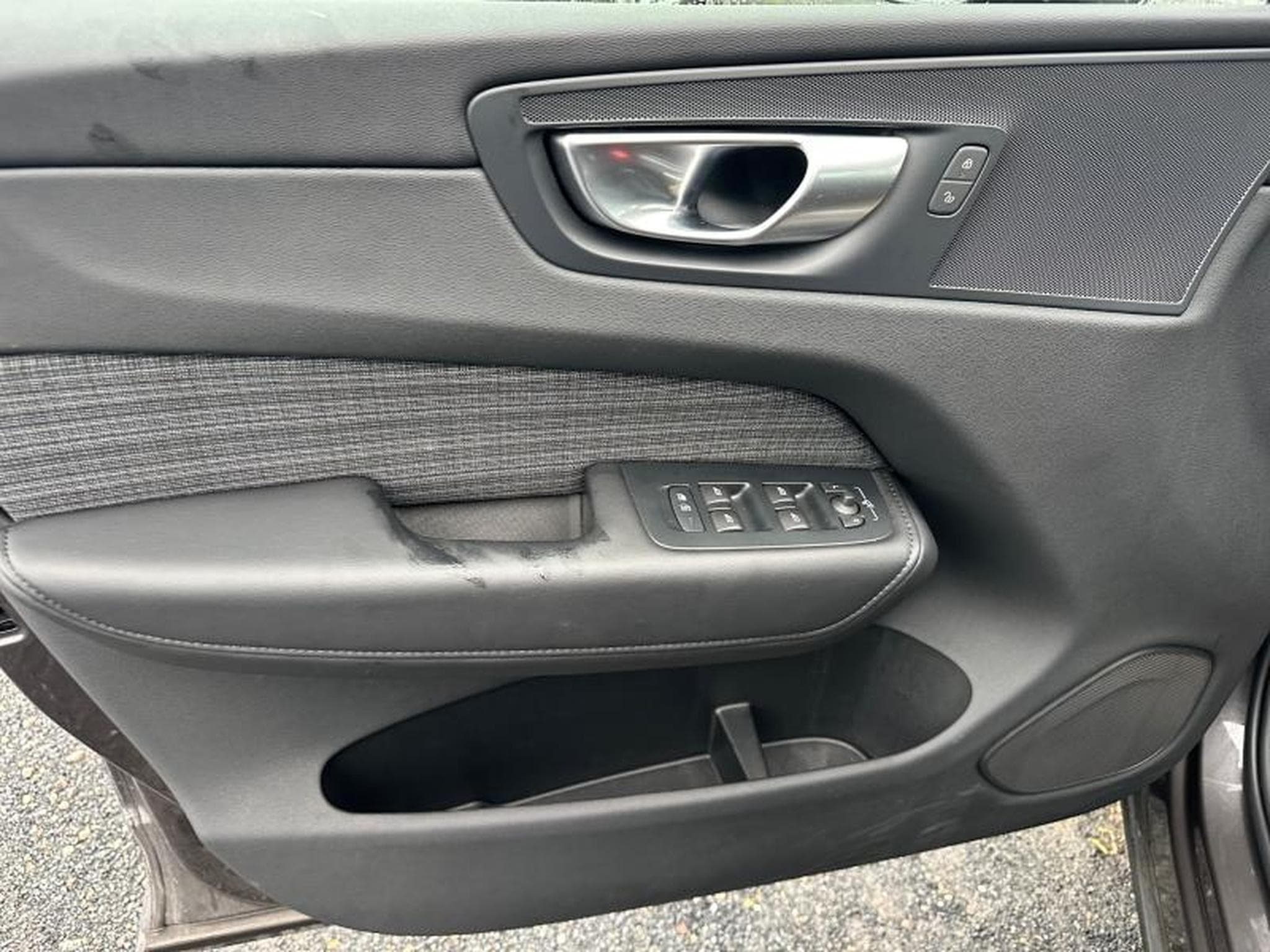 Volvo XC60 B4 Core / Diesel (2023) - Photo 21