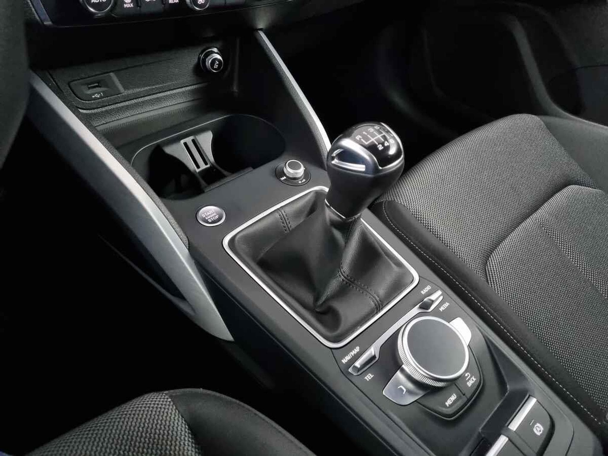 Audi Q2 -33% 30 TFSI 110cv SLine+GPS+CAM+FULL LED+Opts (2024) - Photo 13