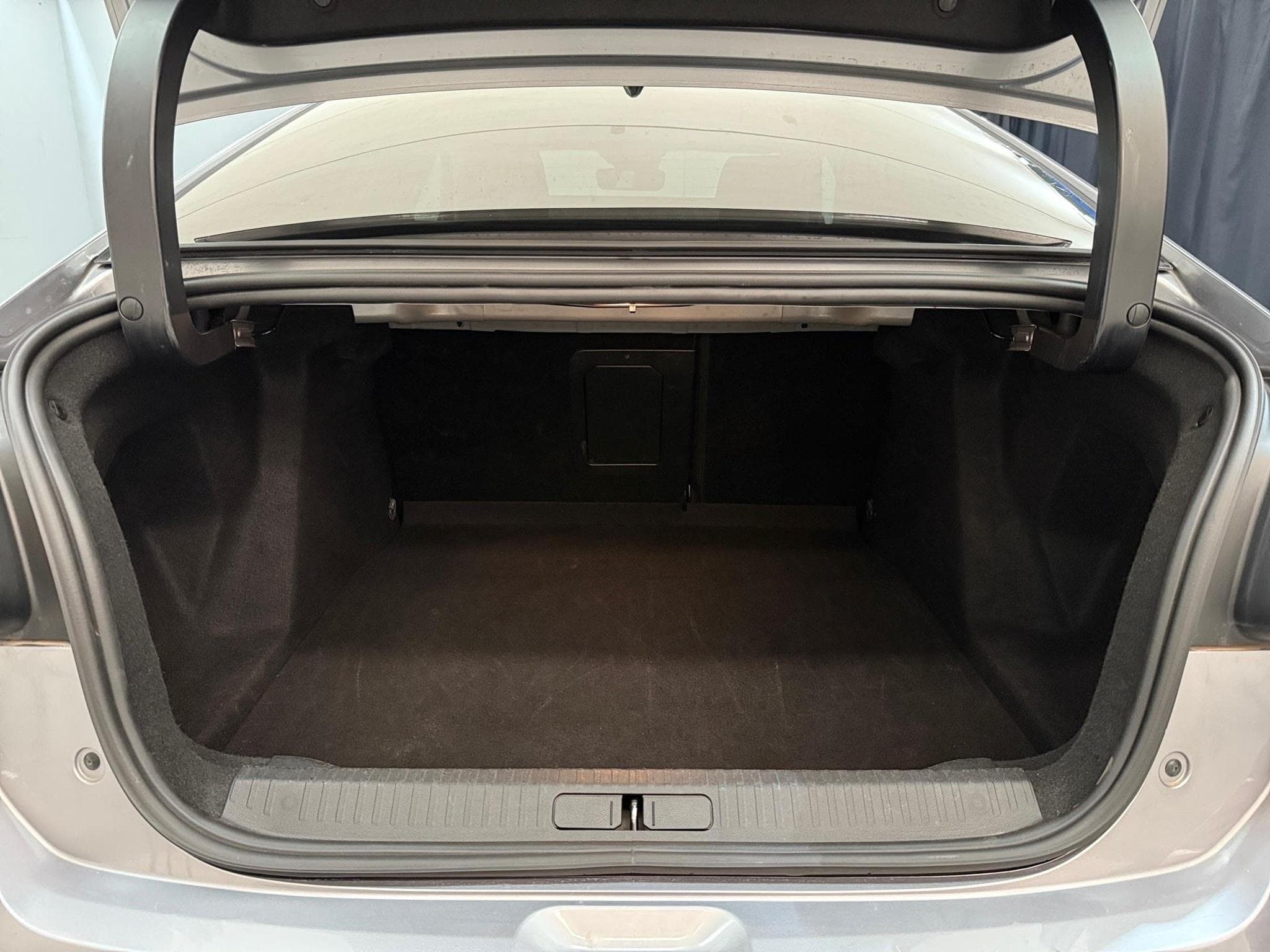 Citroën C4 X -42% 1.5 HDI 130cv BVA +GPS+CAM360+LED+Options (2024) - Photo 5