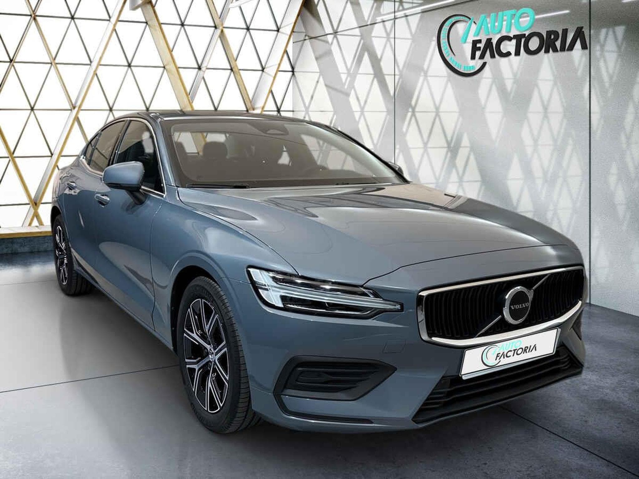 Volvo S60 -46% B4 MHEV 197cv BVA +GPS+CAM+LED+Options (2024) - Foto 2