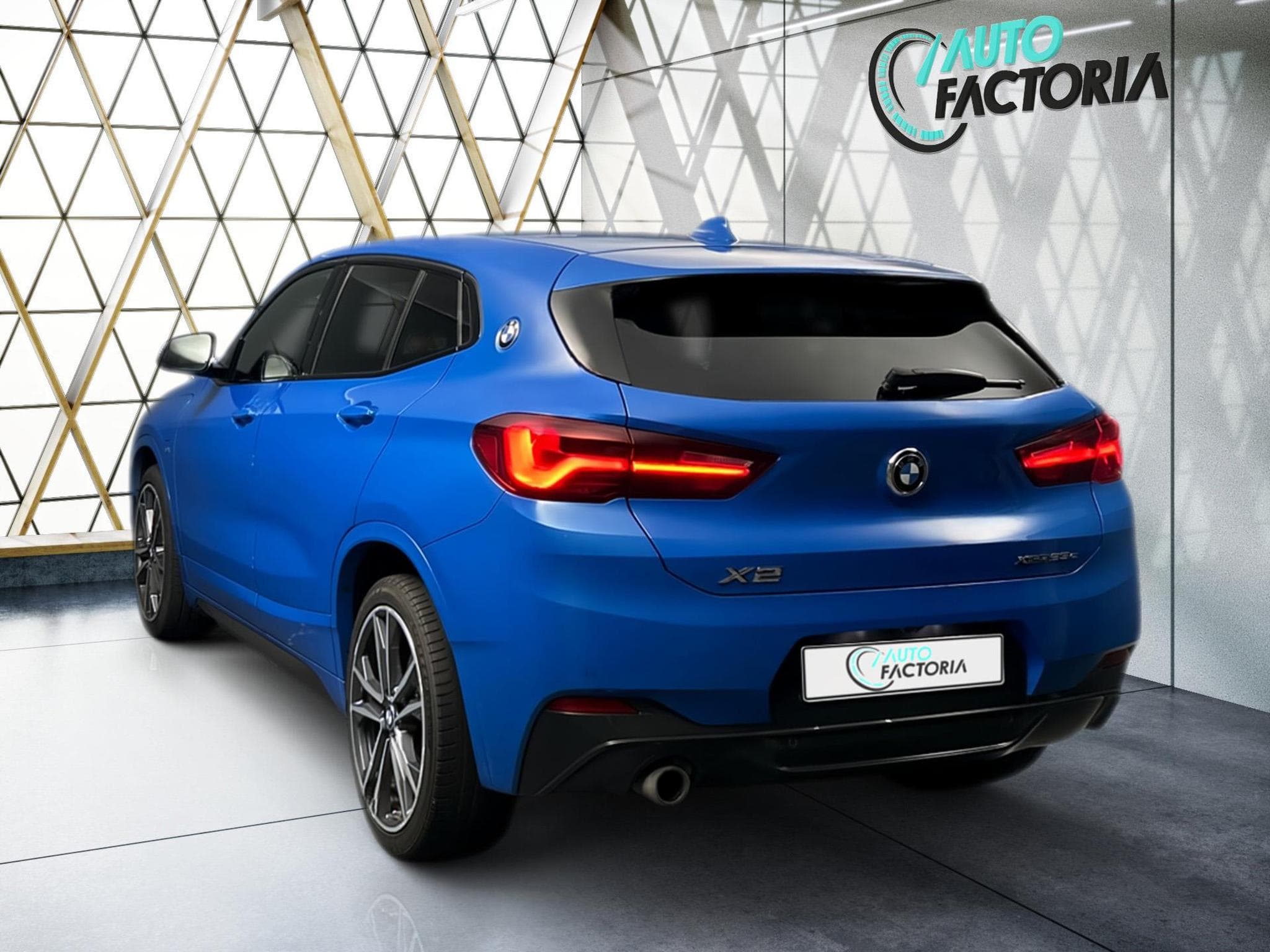 BMW X2 -56% 25E HYB 220 BVA 4x4 M Sport +GPS+CAM+Opts (2021) - Photo 4