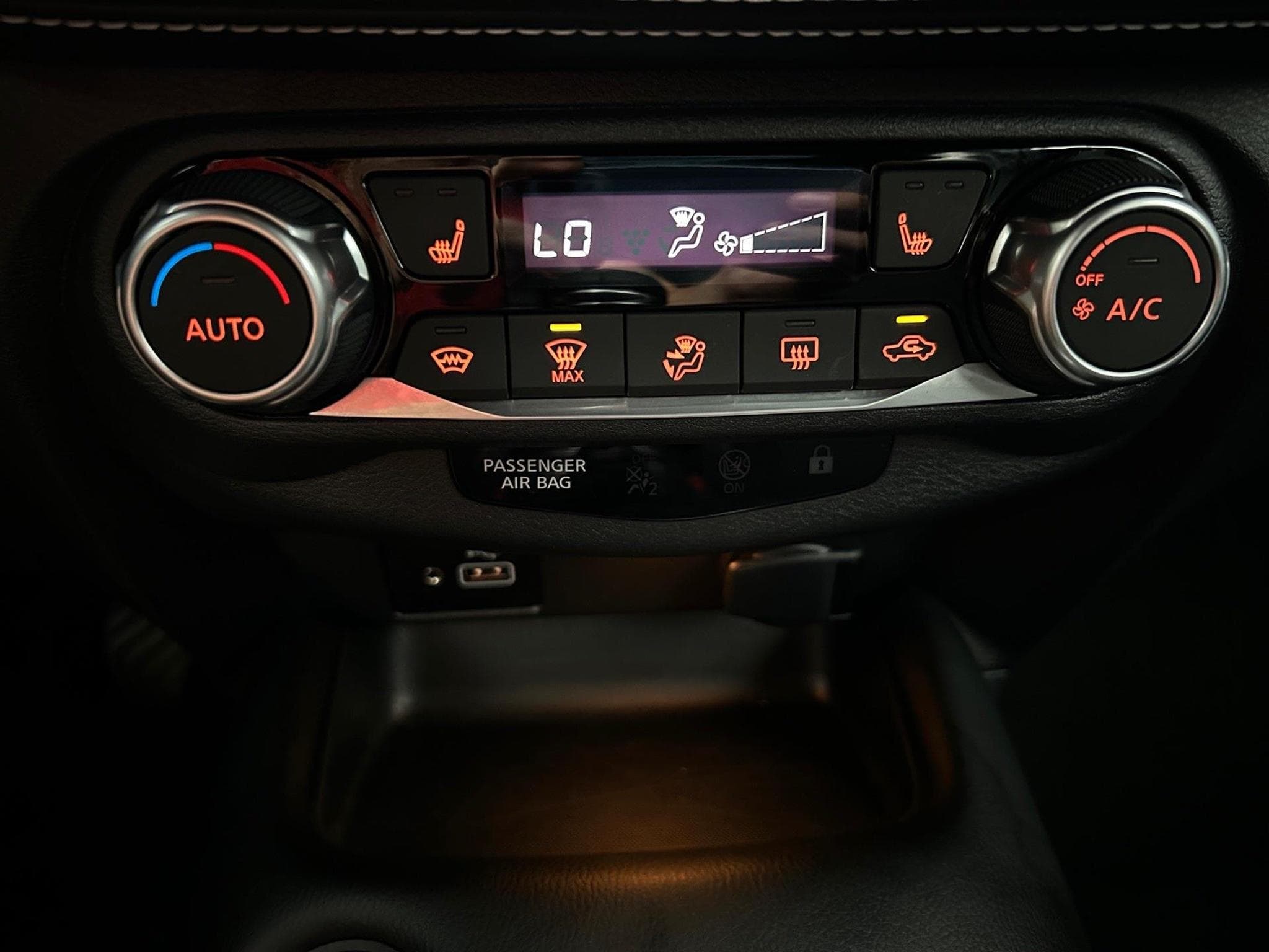 Nissan Juke -34% 1.0 DIGT 114cv +GPS+CAM+FULL LED+Options (2023) - Photo 12