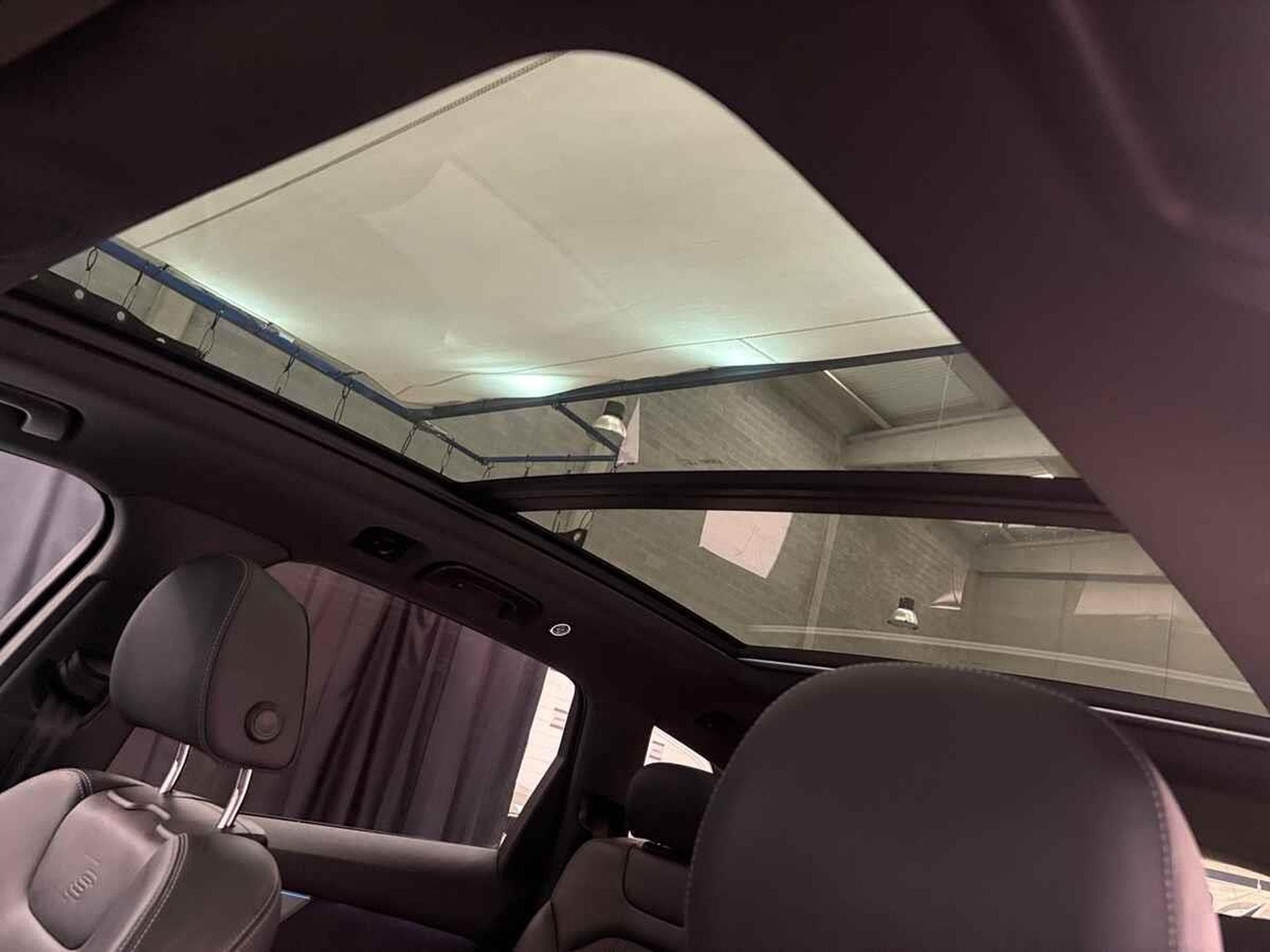 Audi Q7 -34% 50 TDI BVA 286cv 4x4 Sport 7PL+T.PANO+GPS (2024) - Photo 10