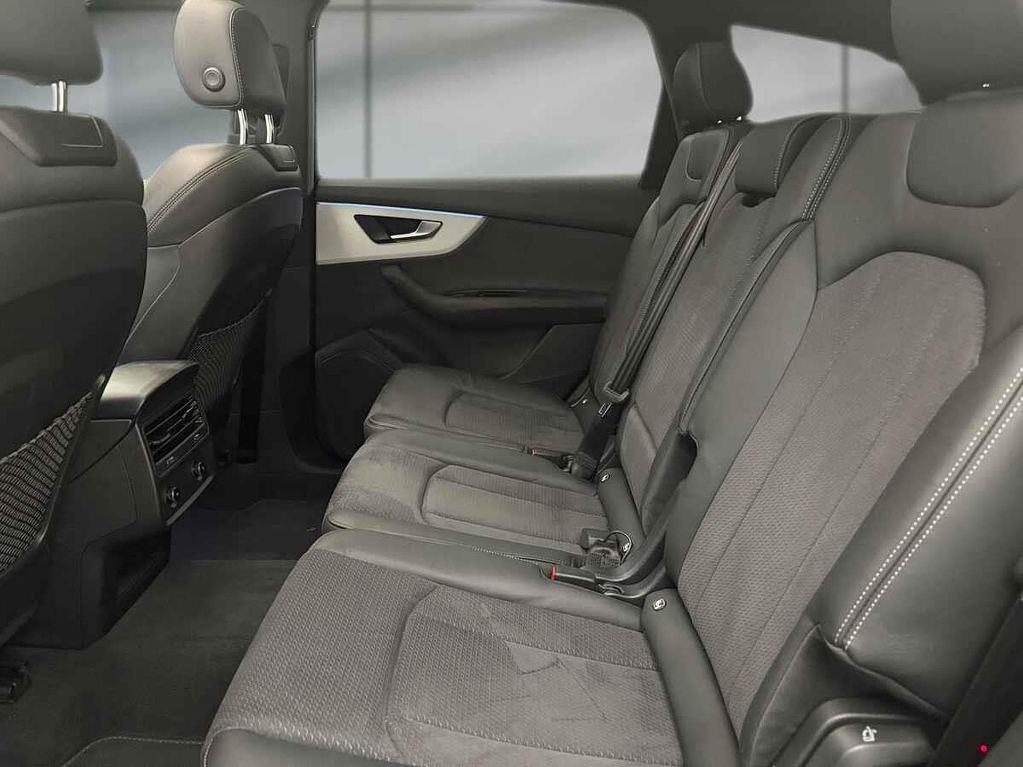 Audi Q7 -34% 50 TDI BVA 286cv 4x4 Sport 7PL+T.PANO+GPS (2024) - Photo 8