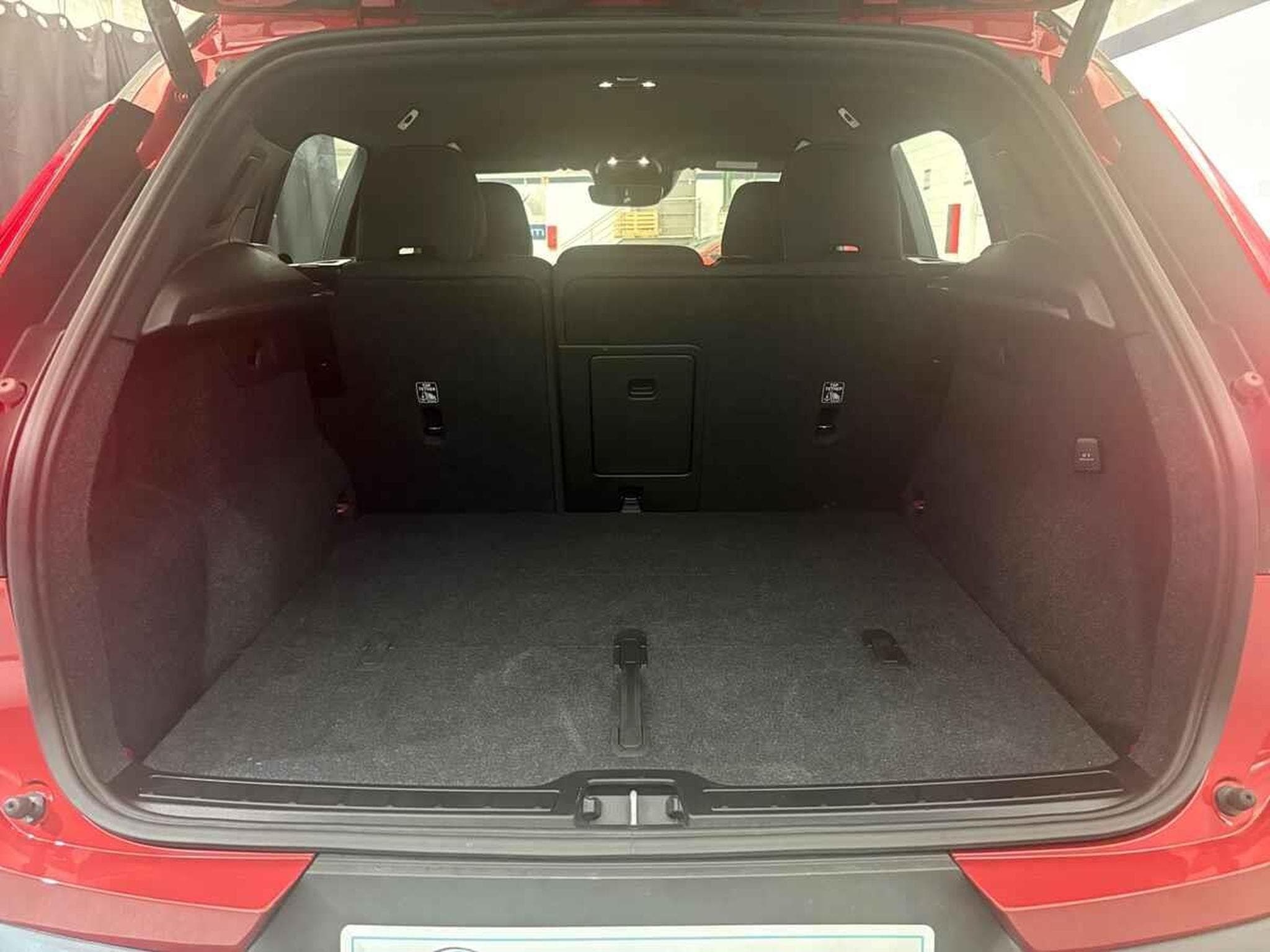 Volvo XC40 -39% T2 129cv BVA+GPS+CAM+LED+HAYON ELEC+Opts (2024) - Foto 5