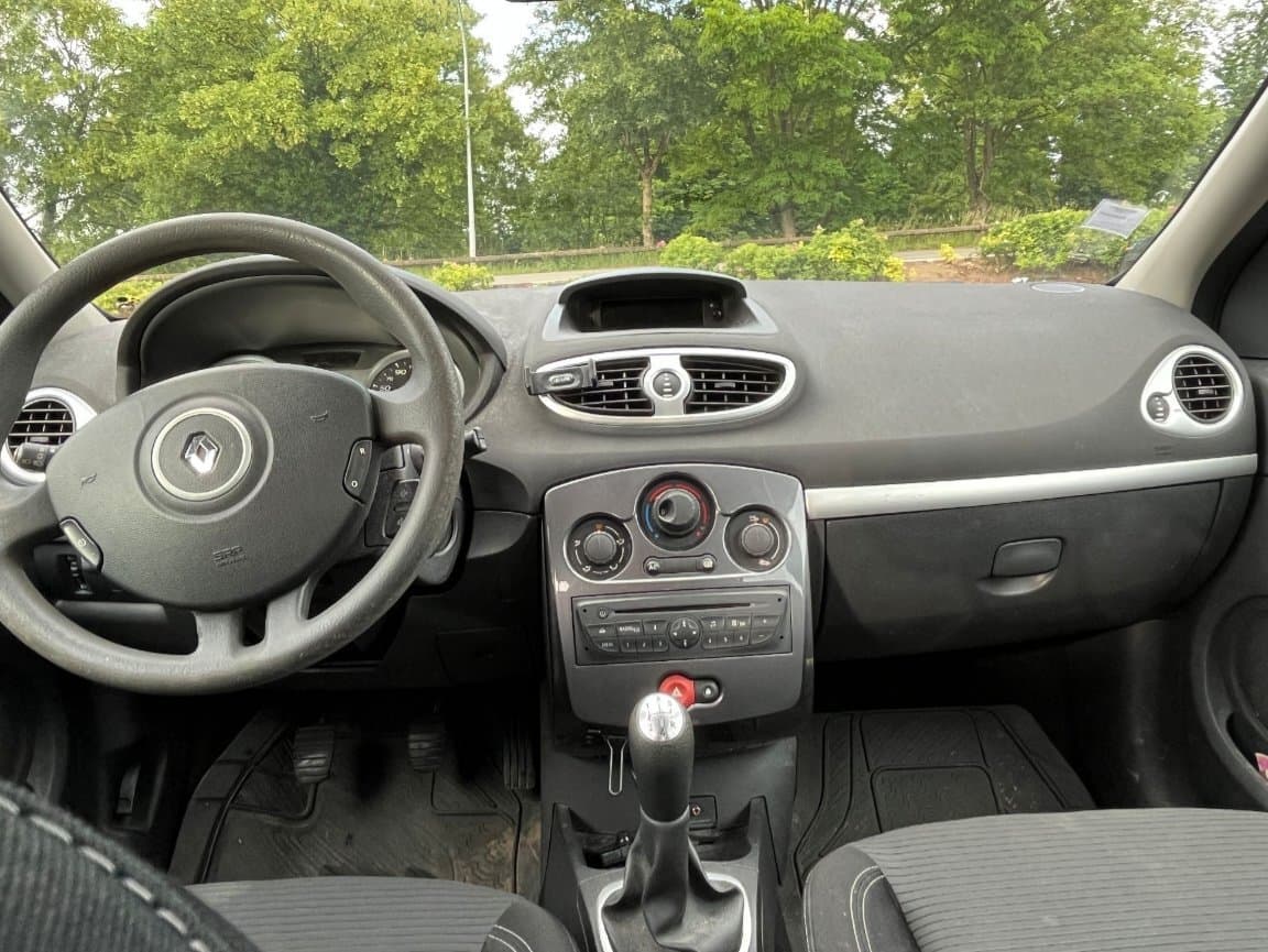 Renault Clio Clio 3 phase 2 (2012) - Foto 7