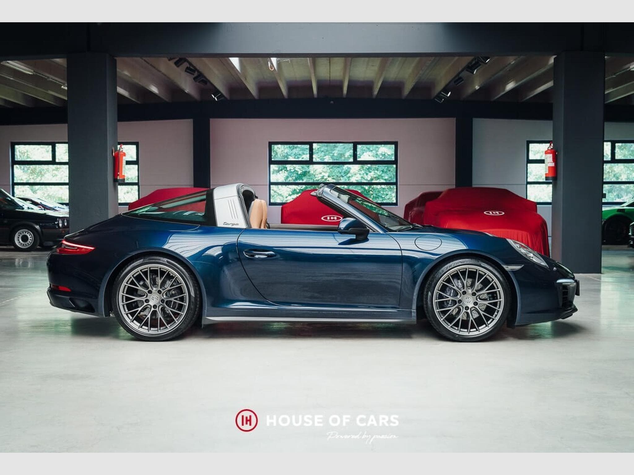 Porsche 911 991.2 TARGA 4 PDK 1ST OWNER / PAINT - LOW MILEAGE (2026) - Photo 4