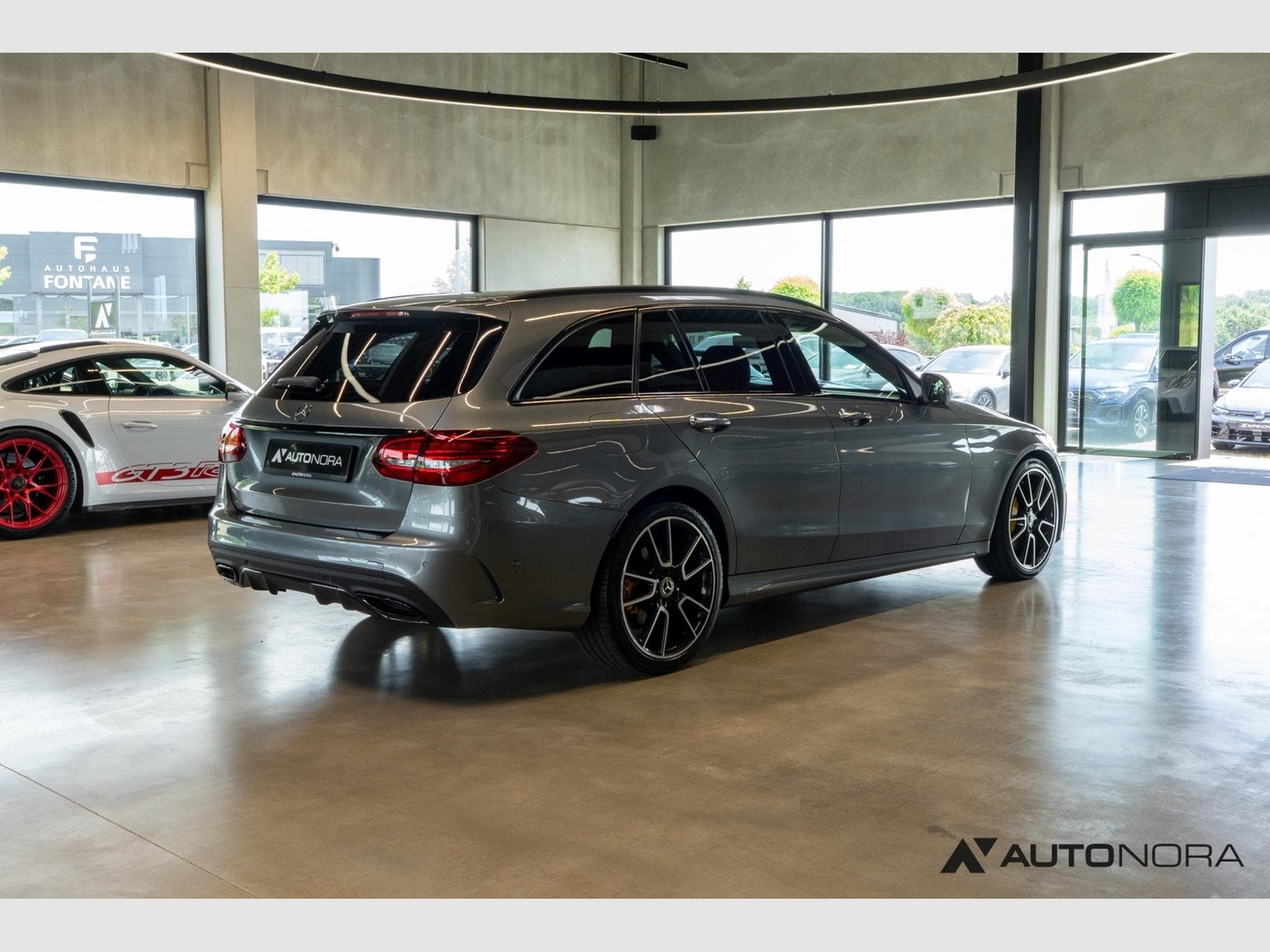 Mercedes C 300 C 300 d T-Modell AMG Line 4Matic (2019) - Photo 4