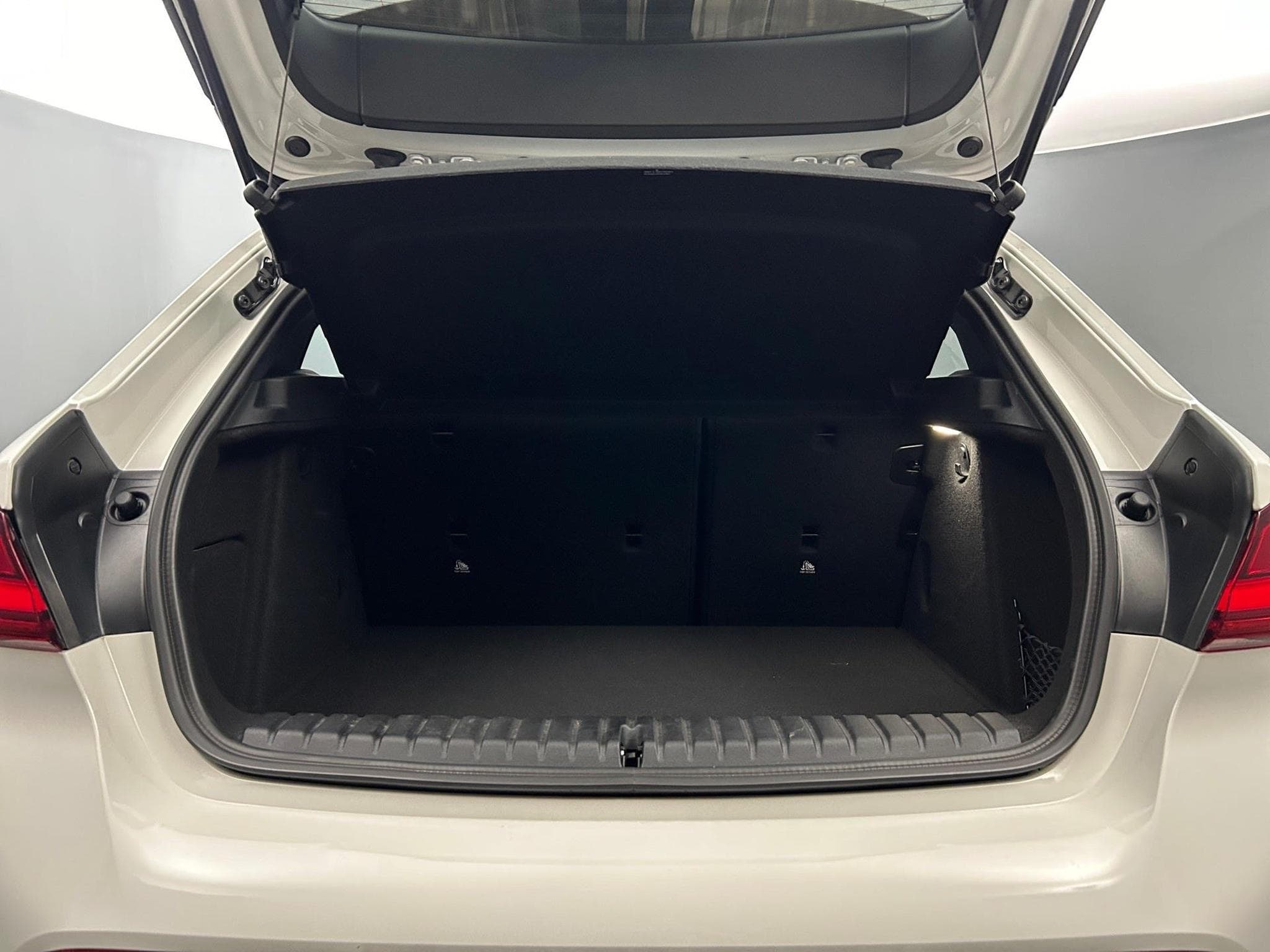 BMW M135 -35% 306cv BVA8 4x4 +GPS+CAM+FULL LED+Options (2023) - Photo 5