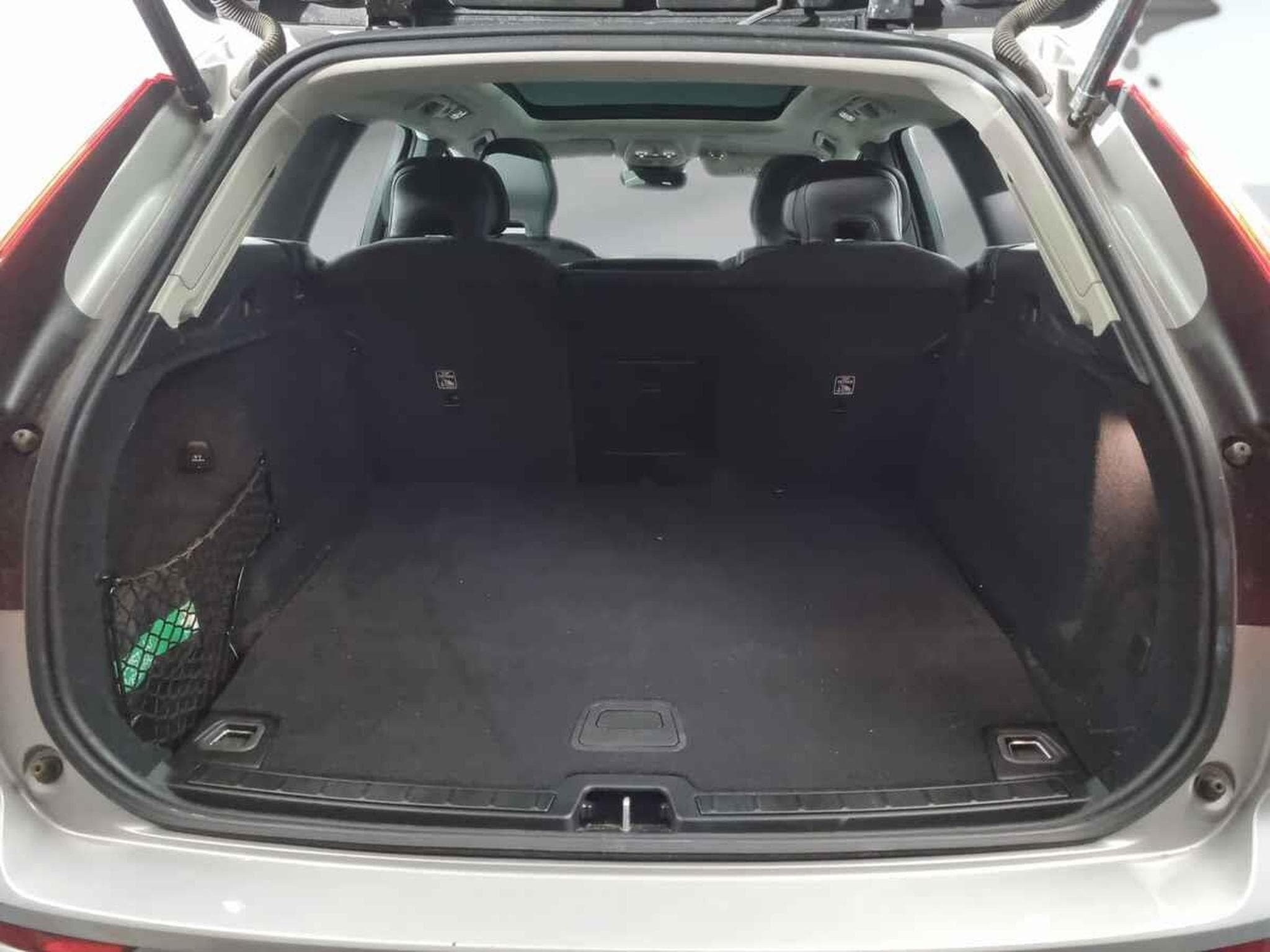 Volvo XC60 -38% T6 PHEV 350cv BVA8 4X4 +T.PANO+GPS+Options (2024) - Foto 5