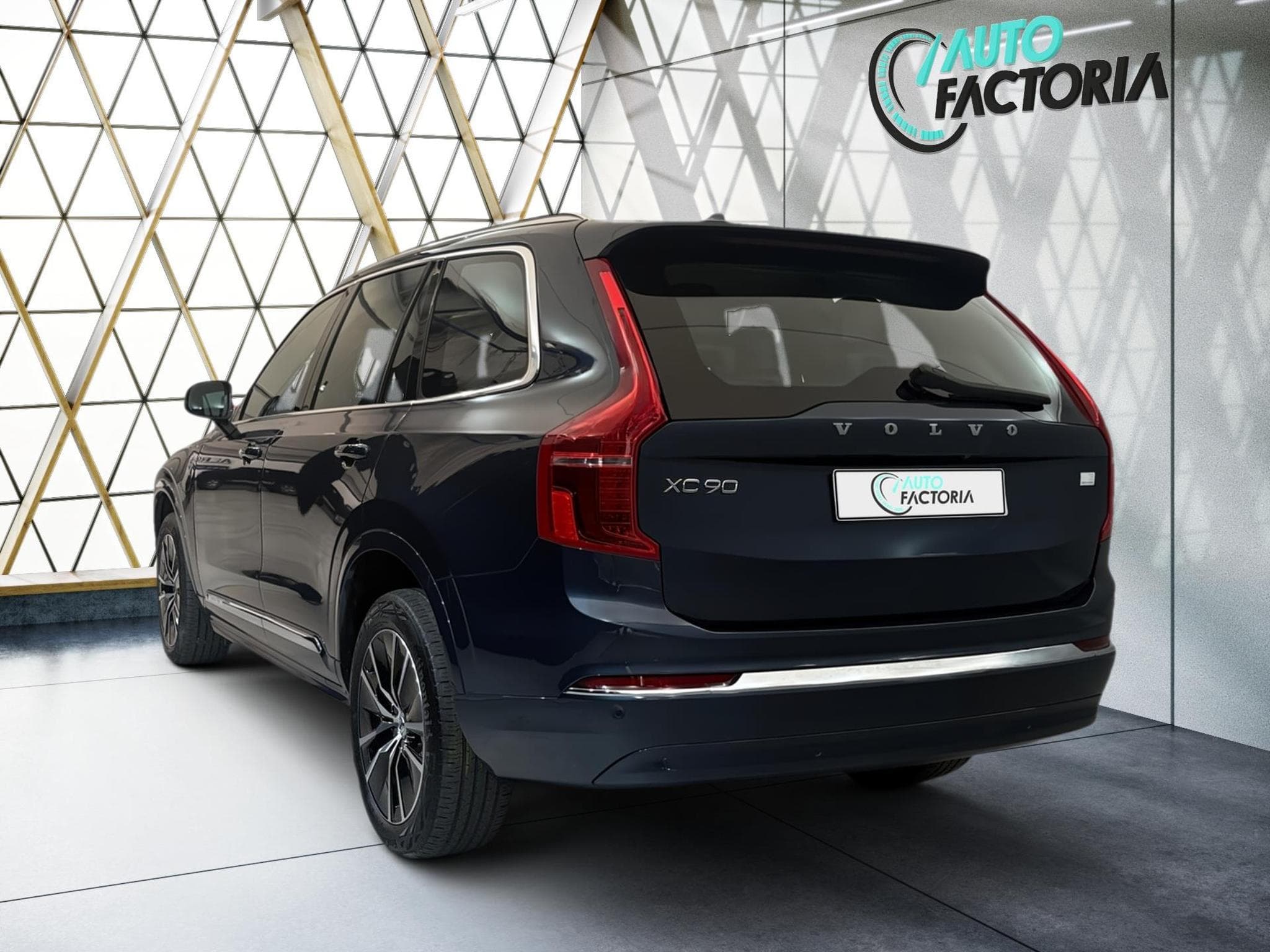 Volvo XC90 -35% T8 PHEV 455cv BVA8 4X4 7PL+GPS+CUIR+Options (2024) - Foto 4
