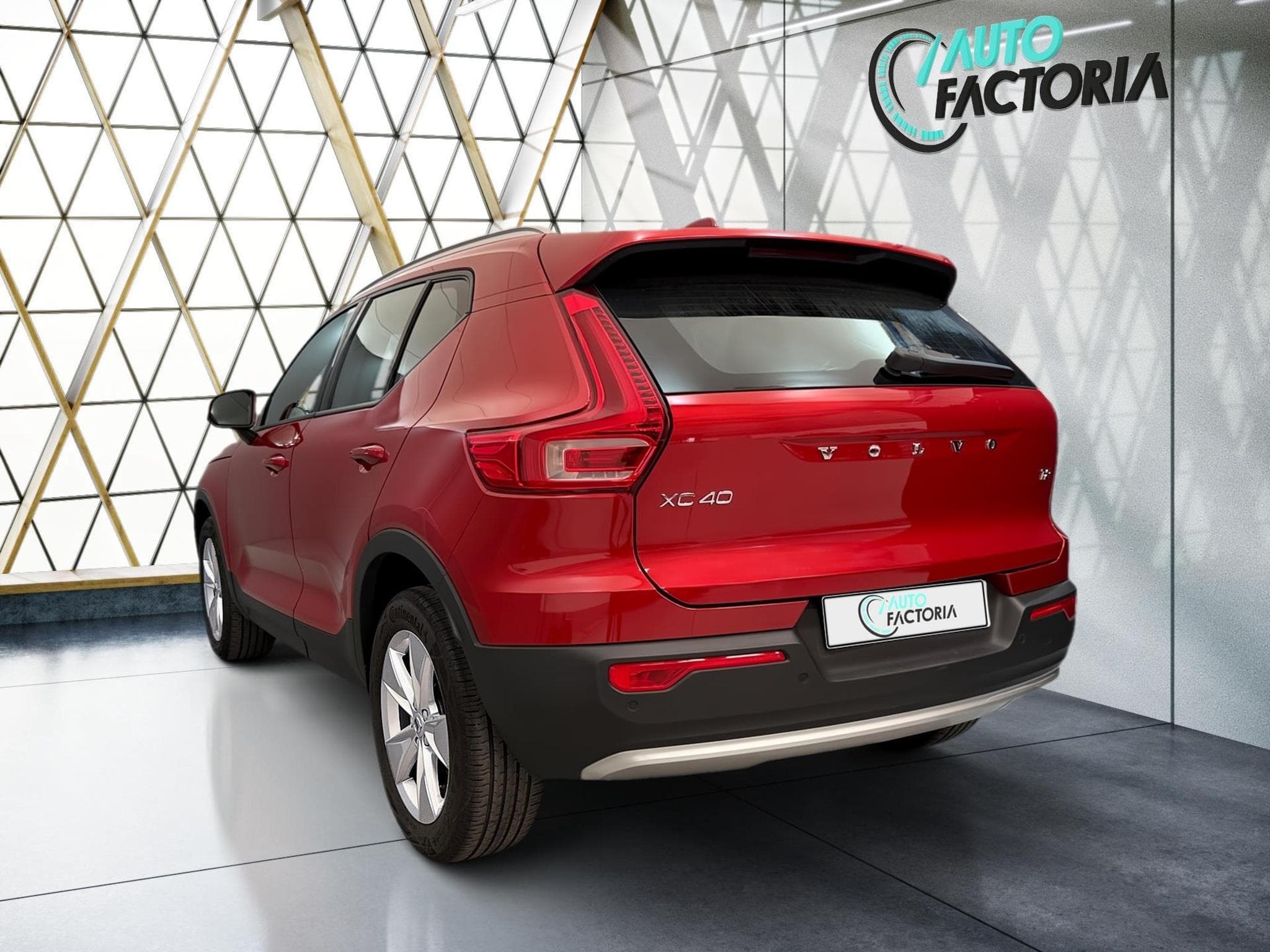 Volvo XC40 -39% T2 129cv BVA+GPS+CAM+LED+HAYON ELEC+Opts (2024) - Foto 4